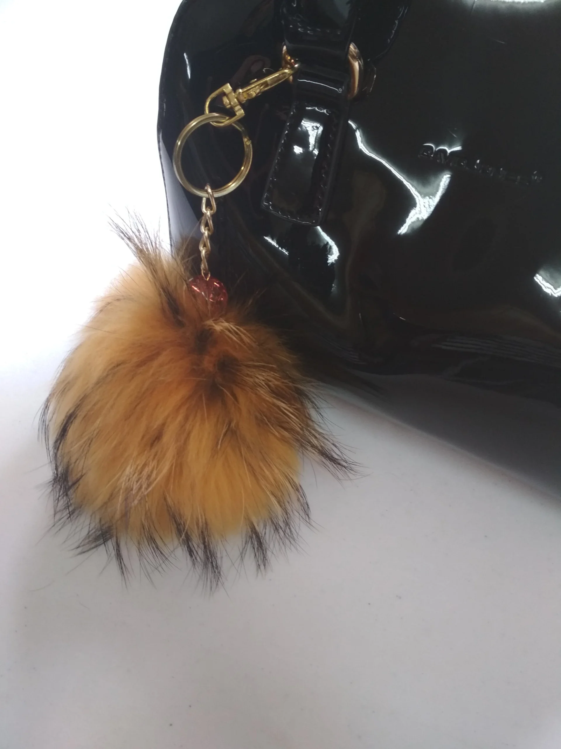 Fur pon pon keychain accessories yellow black details color - Image 2
