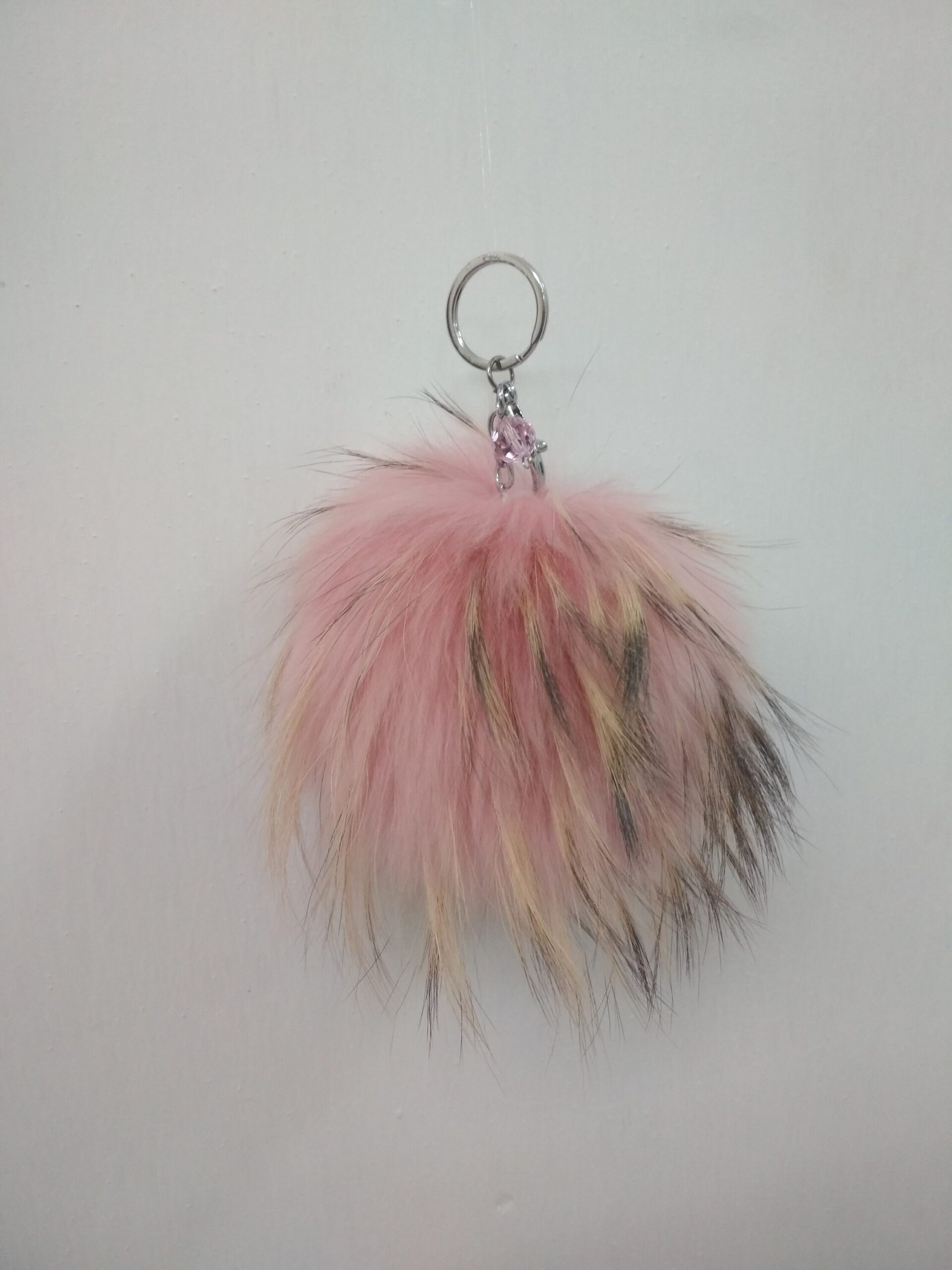 Fur pon pon keychain accessories pink gold details color,