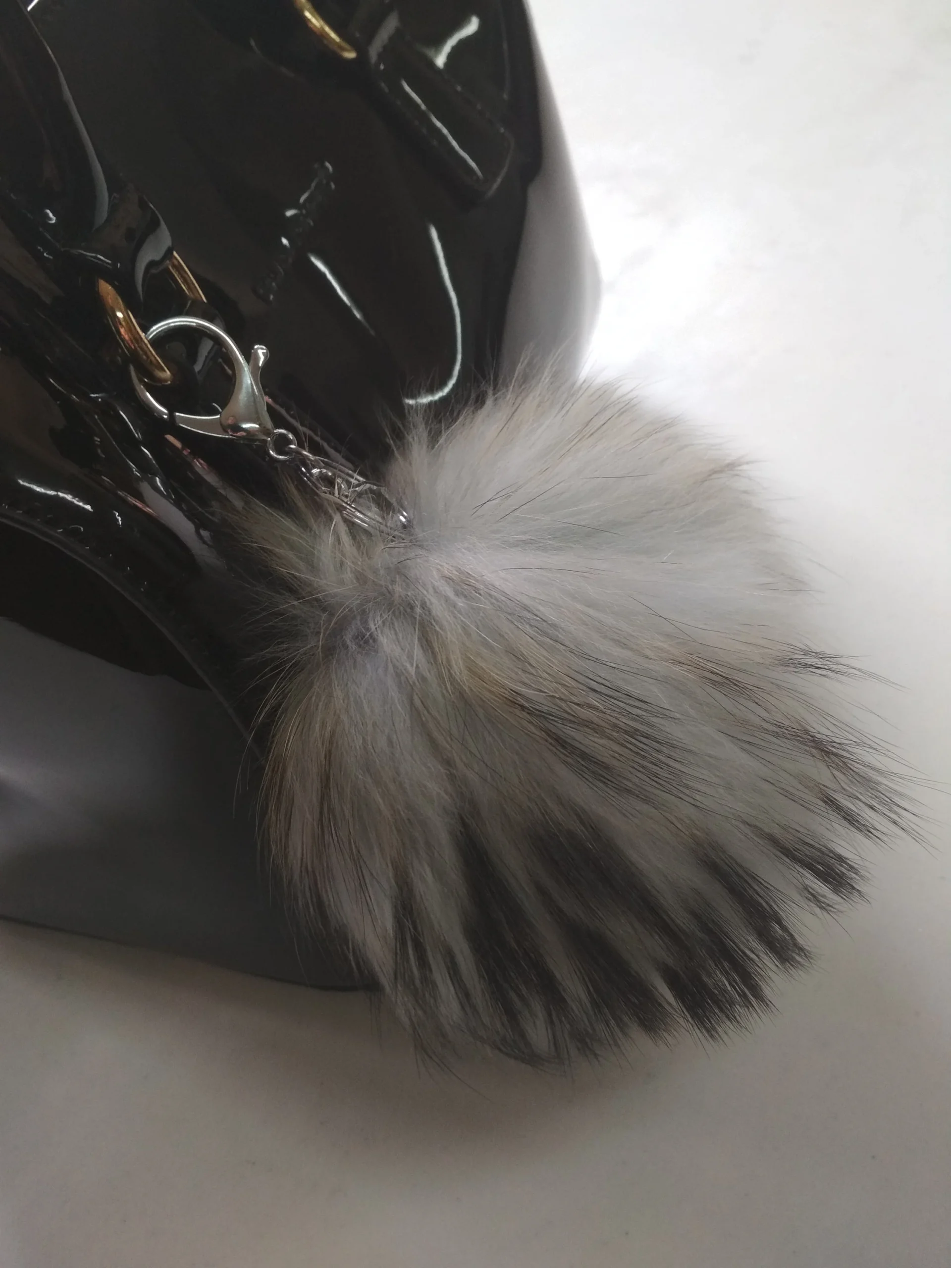 Fur pon pon keychain accessories gray black details color, - Image 2