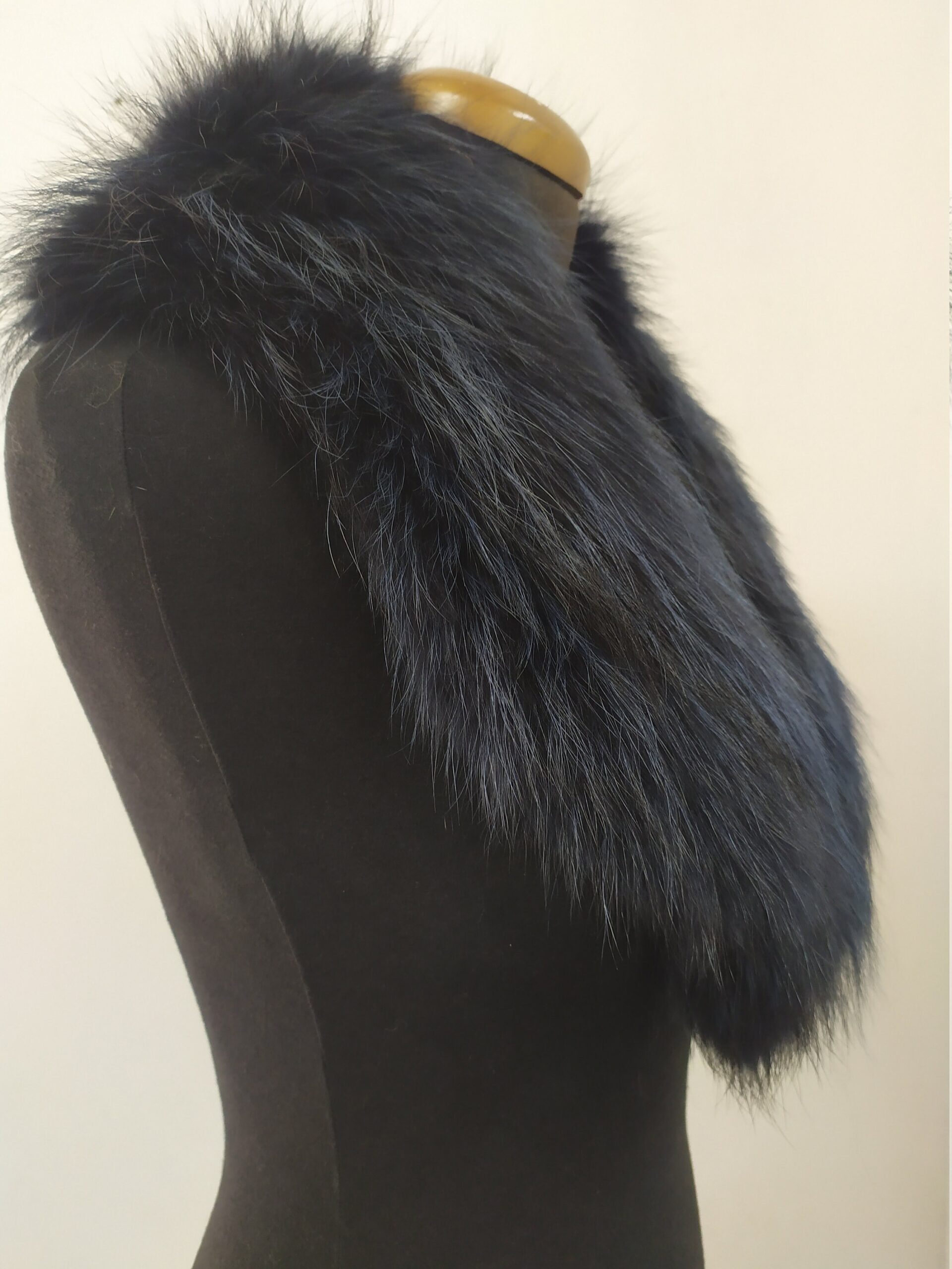 Finn Raccoon high quality fur collar Dark blue color, coat winter accessories - Image 2