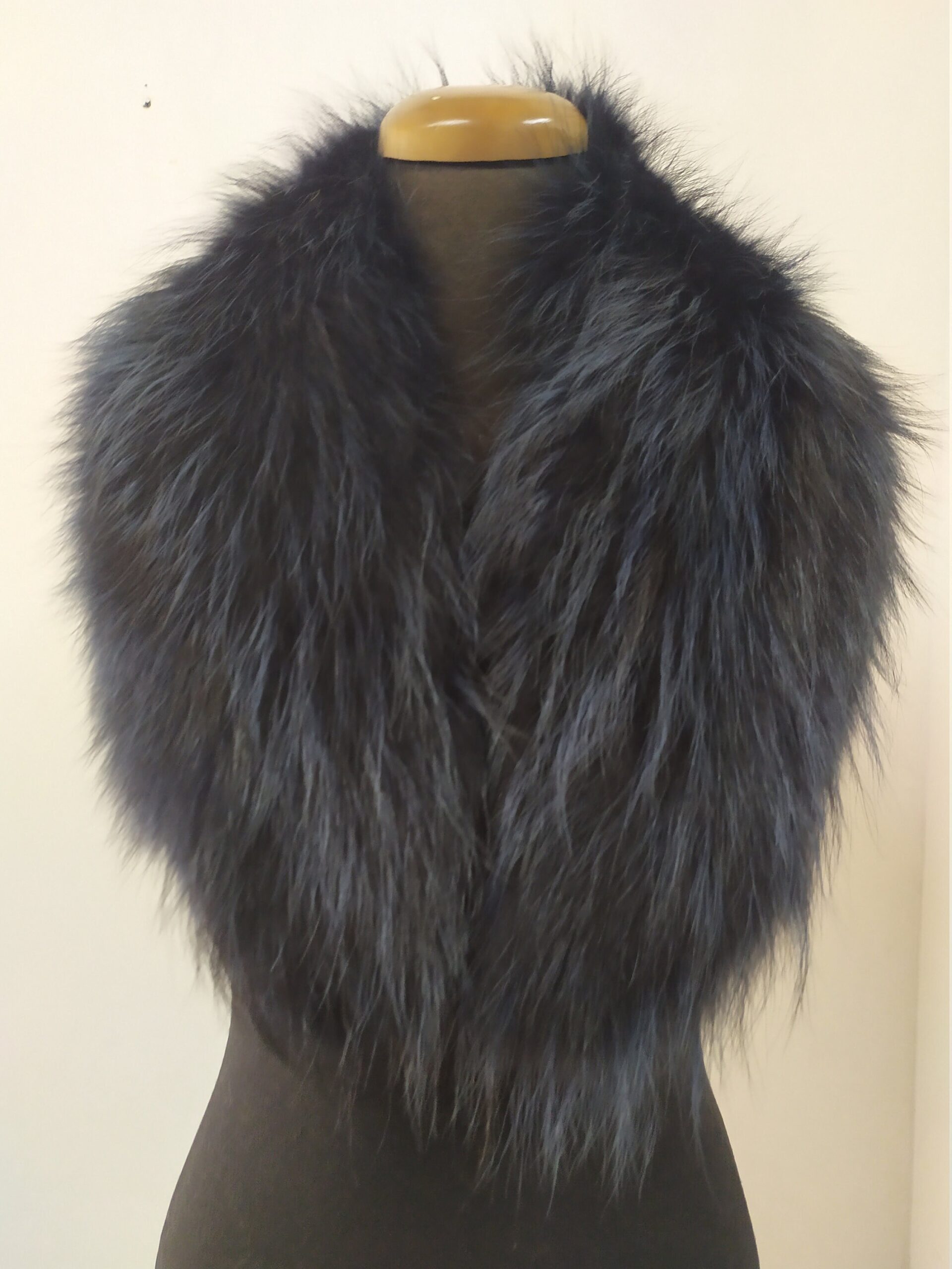 Finn Raccoon high quality fur collar Dark blue color, coat winter accessories - Image 5