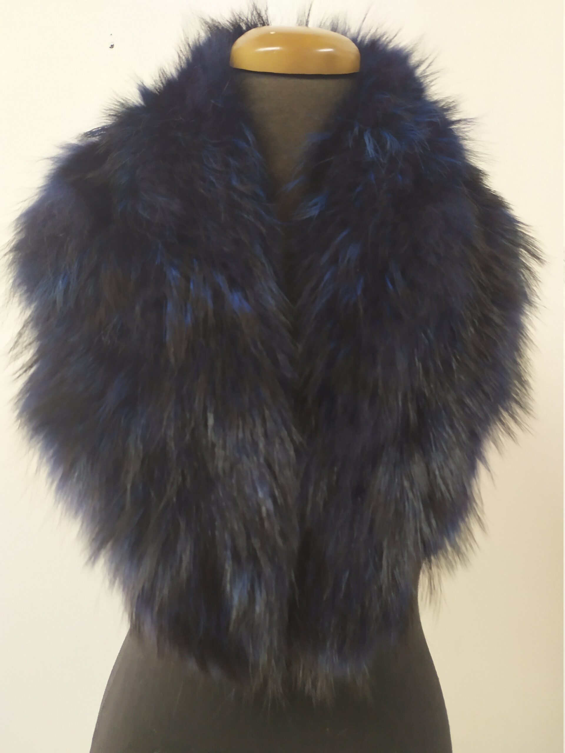 Finn Raccoon high quality fur collar Dark blue color, coat winter accessories