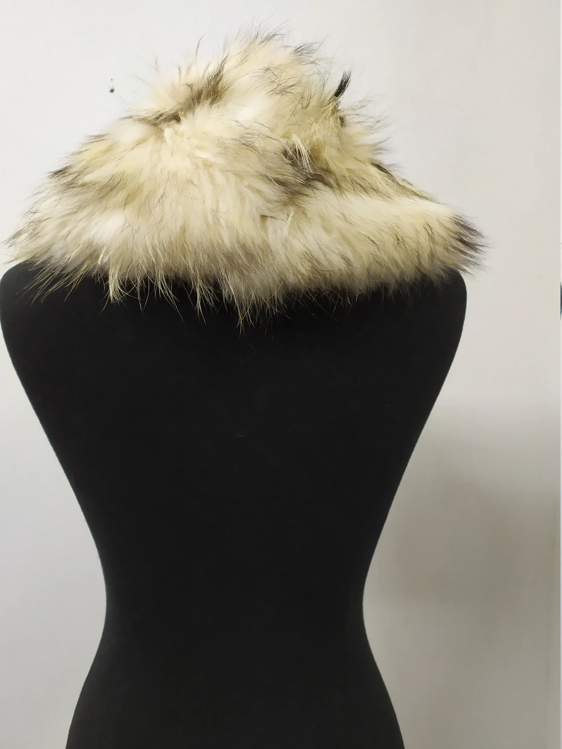 Finn Raccoon Fur Collar, Winter Coat Accessory - Image 2