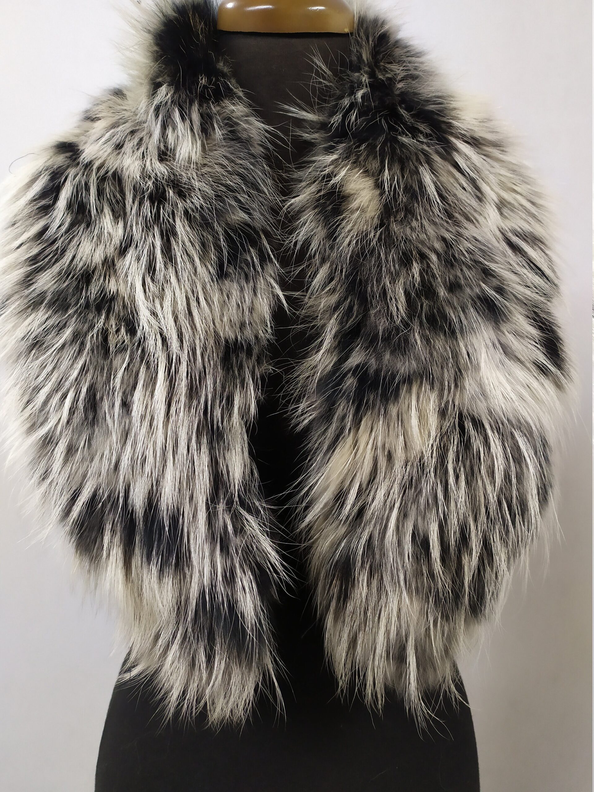 Finn Raccoon Fur Collar, Real Fur Scarf, Winter Coat Accessory