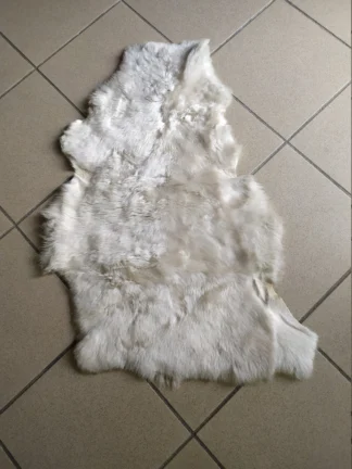 Real Sheep fur skin, white colour soft fur for floor rug.