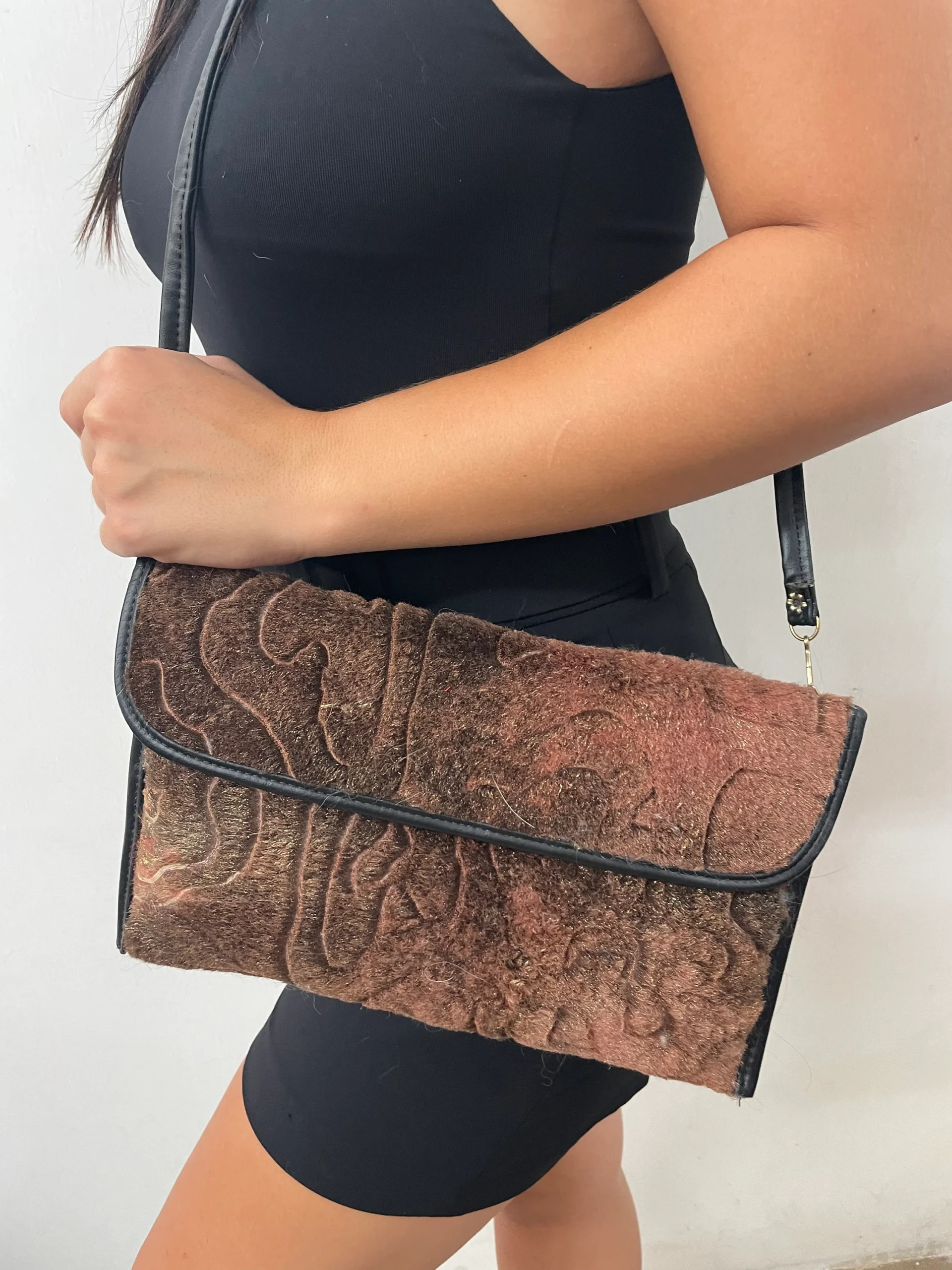 Fur bags,Real Fur mouton stamp bag Brown ang gold colour.fur shoulder bag, - Image 3