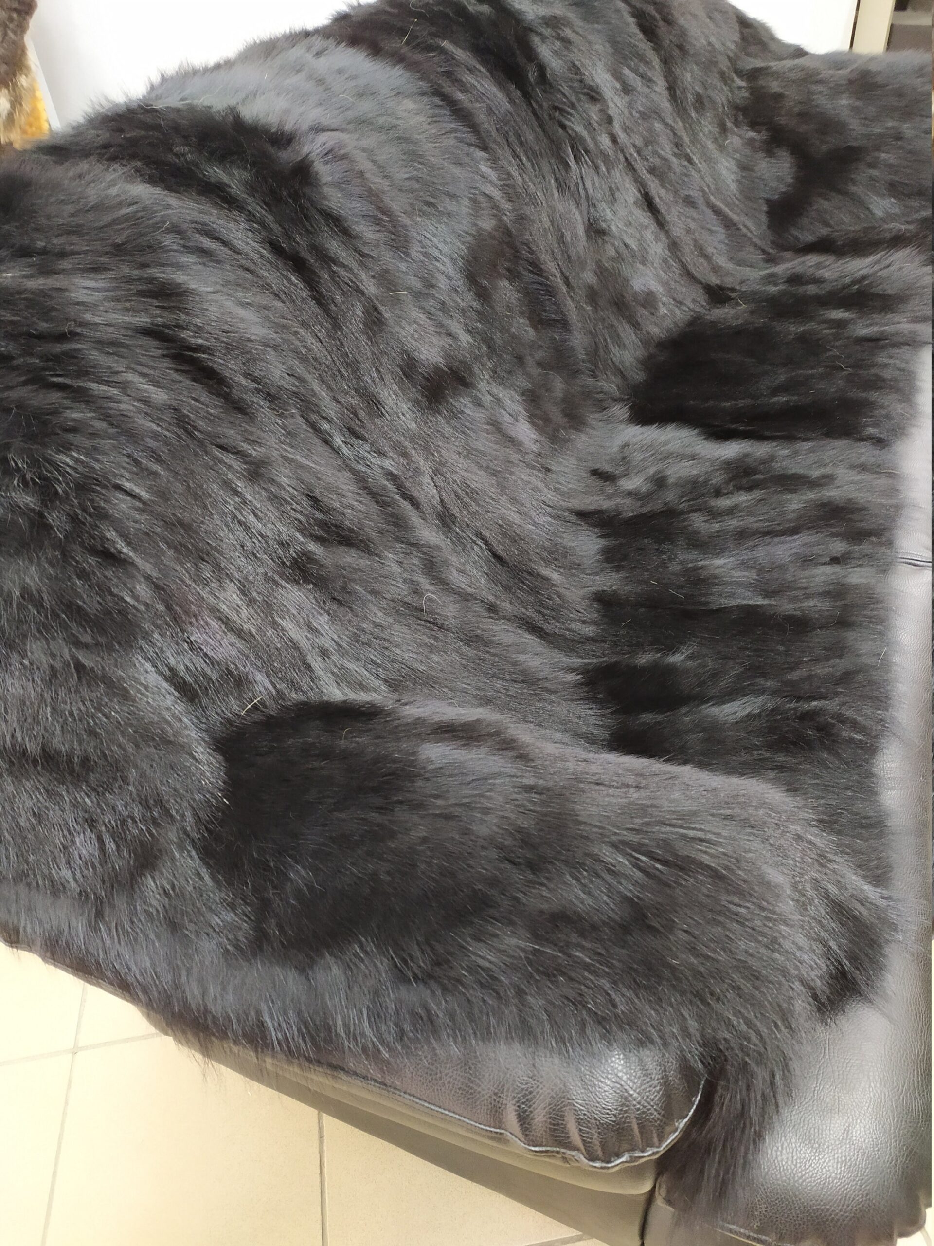 Real Coyote fur blanket throw black color, Home warmer - Image 2