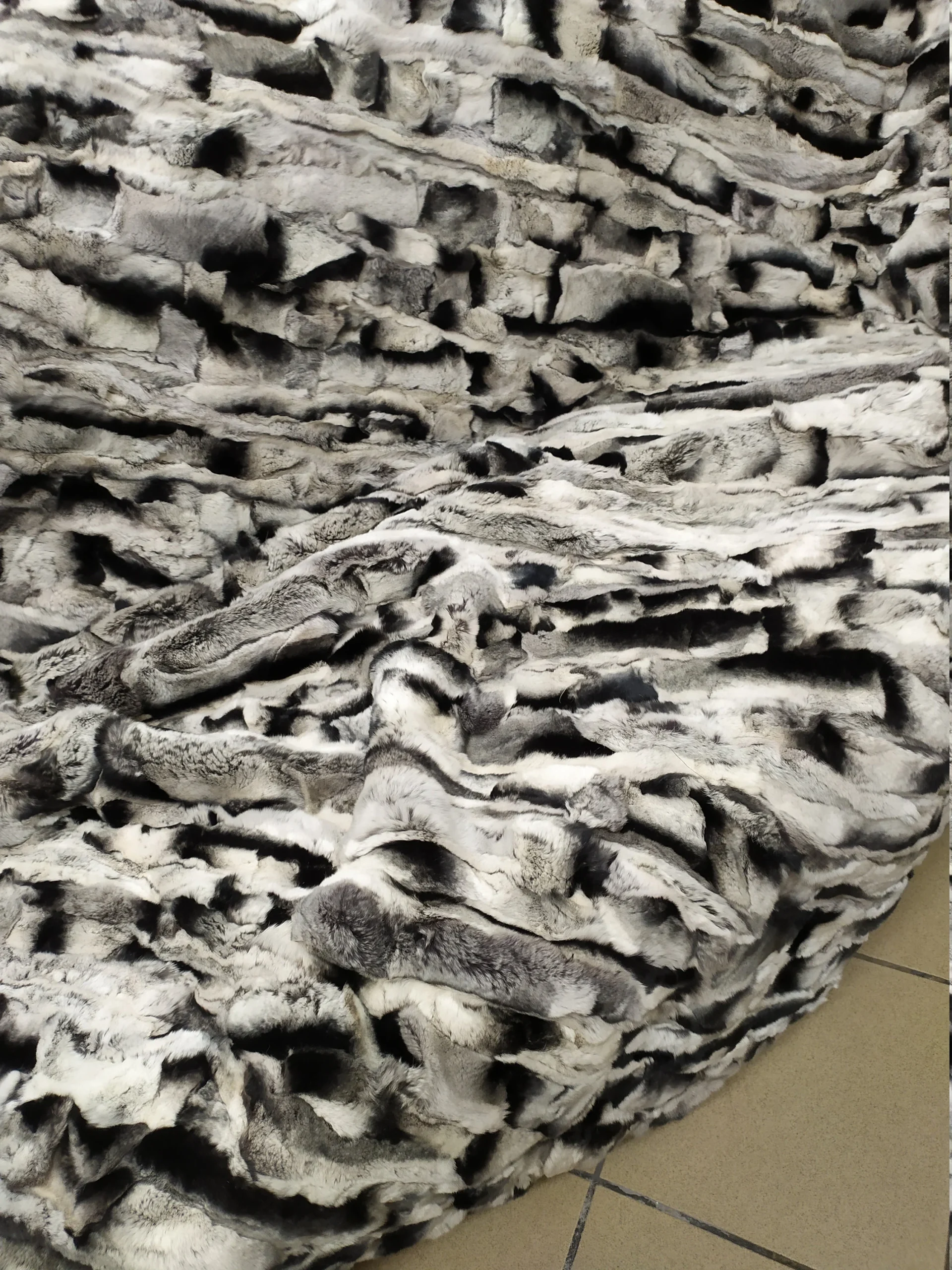 Luxury Real Rex rabbit throw blanket. - Image 5