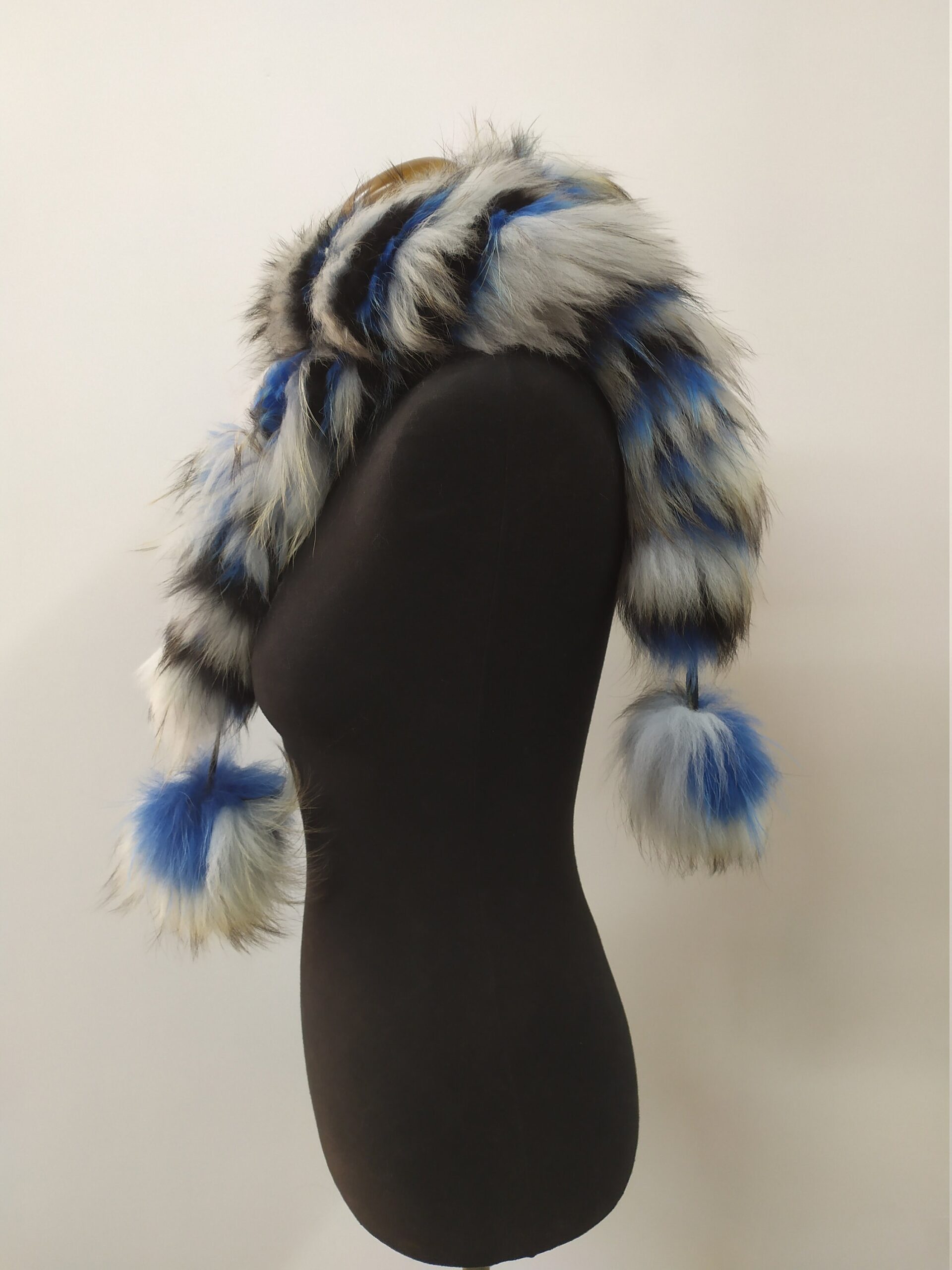 Fur Finn Raccoon multicolor pon pon design scarf fluffy and thick quality. - Image 2
