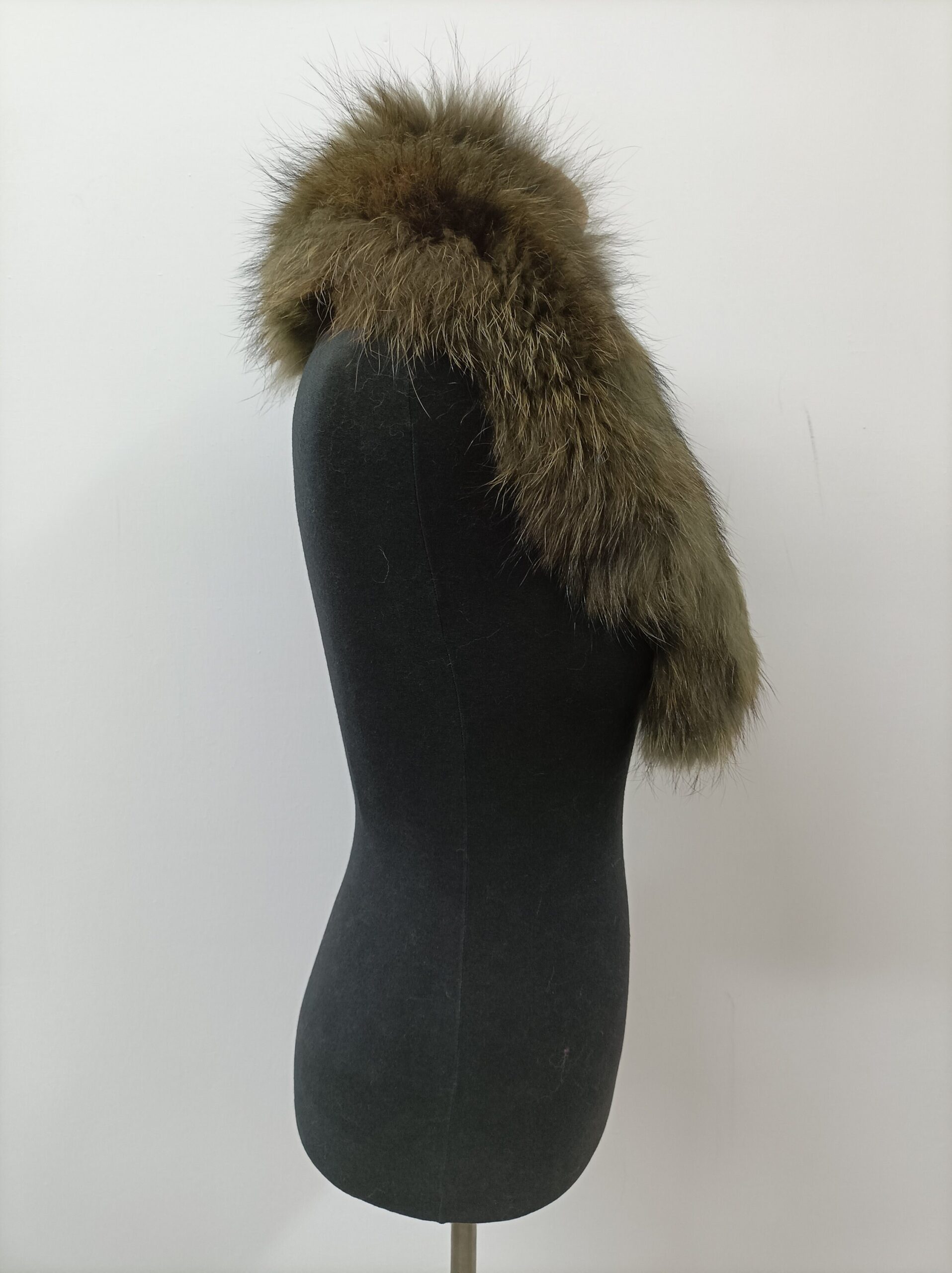 Fur collar,finn raccoon high quality fur collar ,green color, coat winter accessories - Image 3