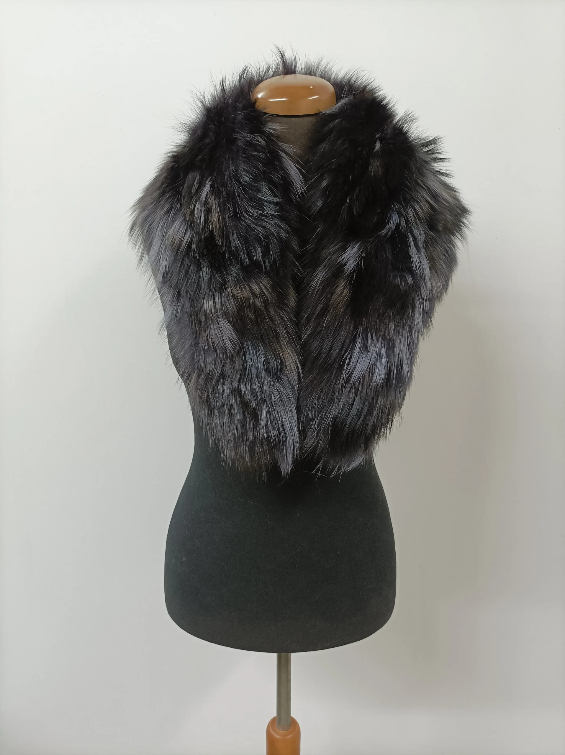 Fur collar,finn raccoon high quality fur collar ,dark blue black gray color, coat winter accessories - Image 4
