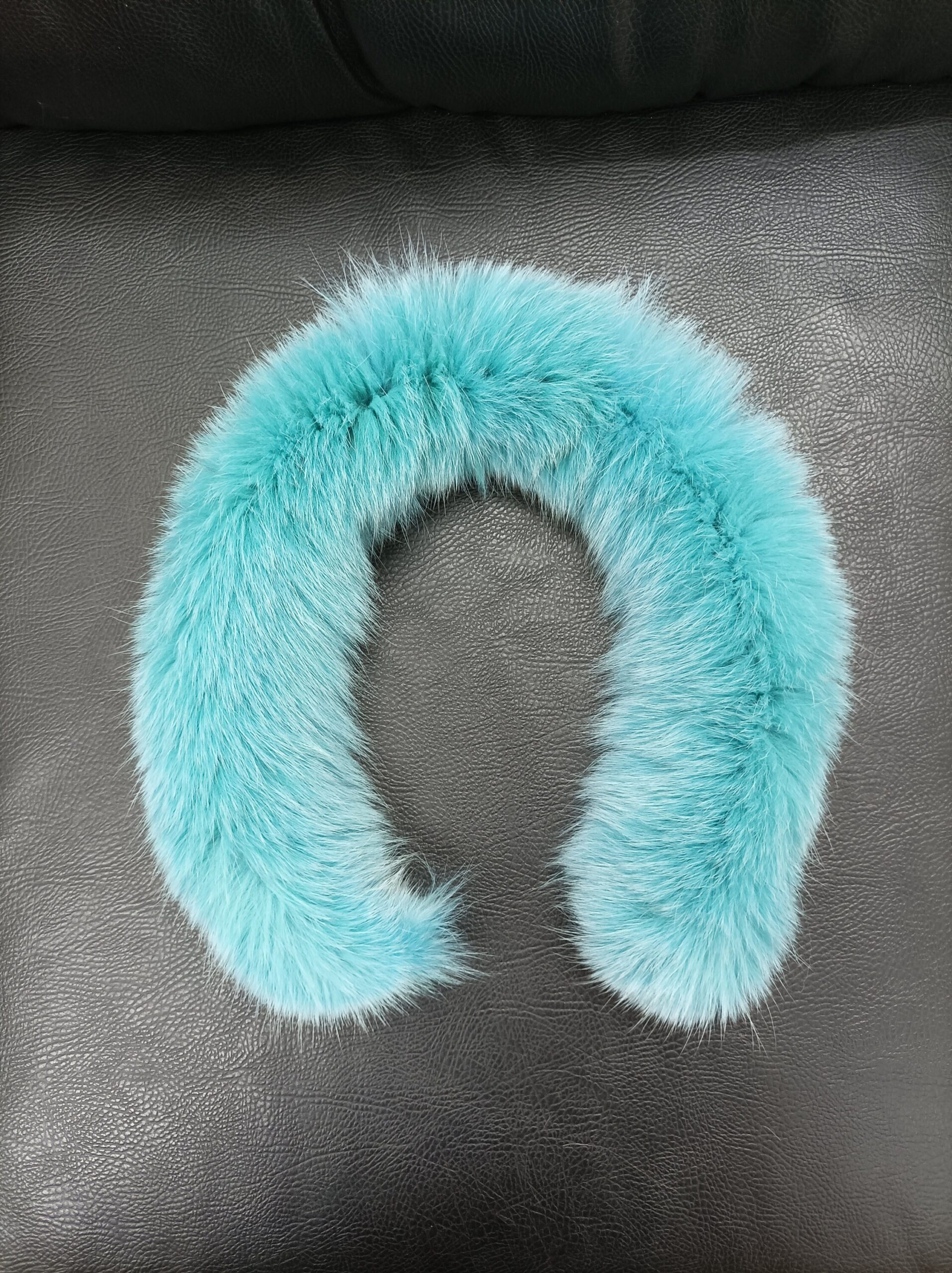 Real Fox hood trim, fur collar, Green electric fox fur hood trim, fur scarf. - Image 2