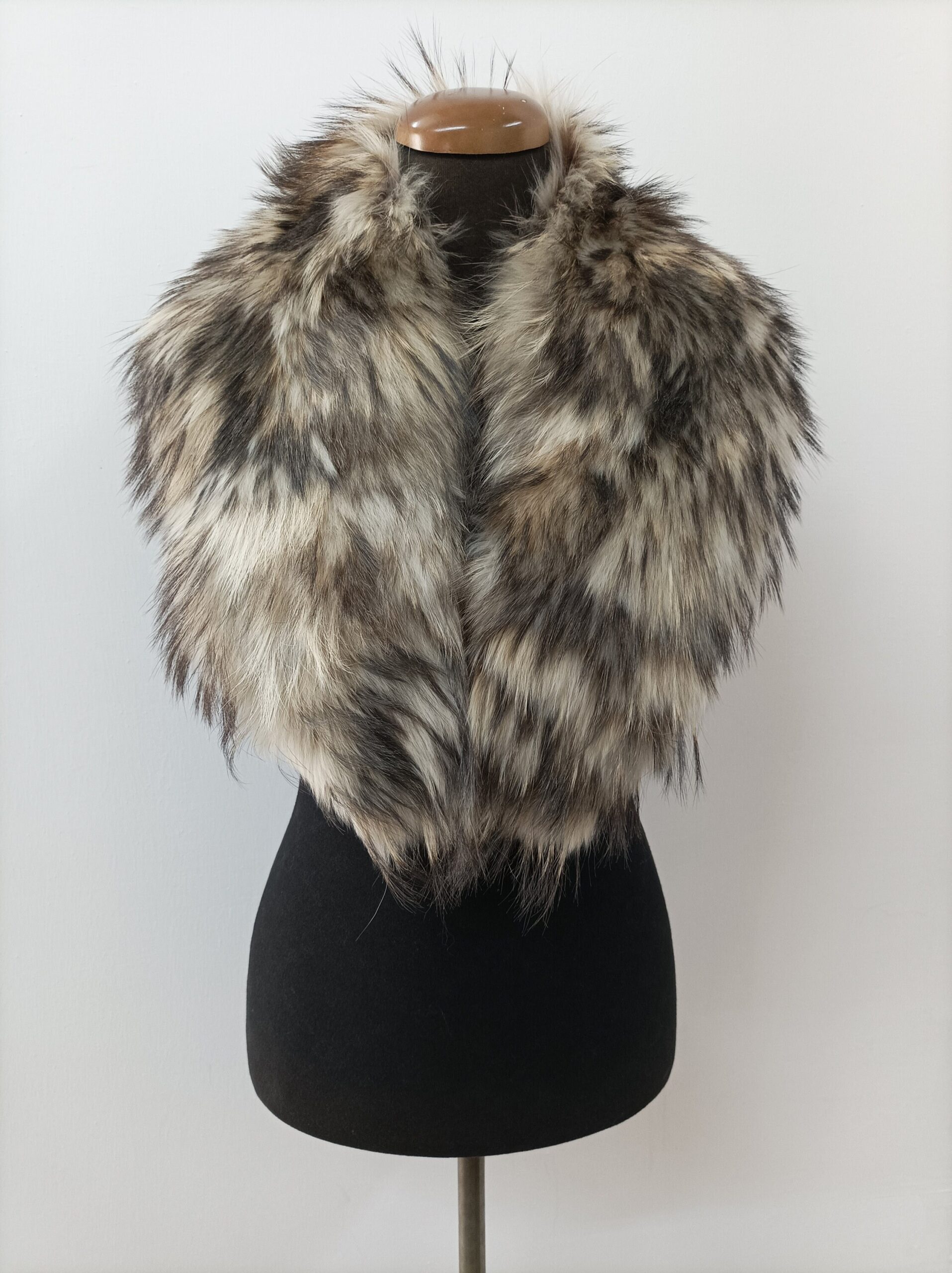 Fur collar,finn raccoon high quality fur collar , coat winter accessories - Image 2