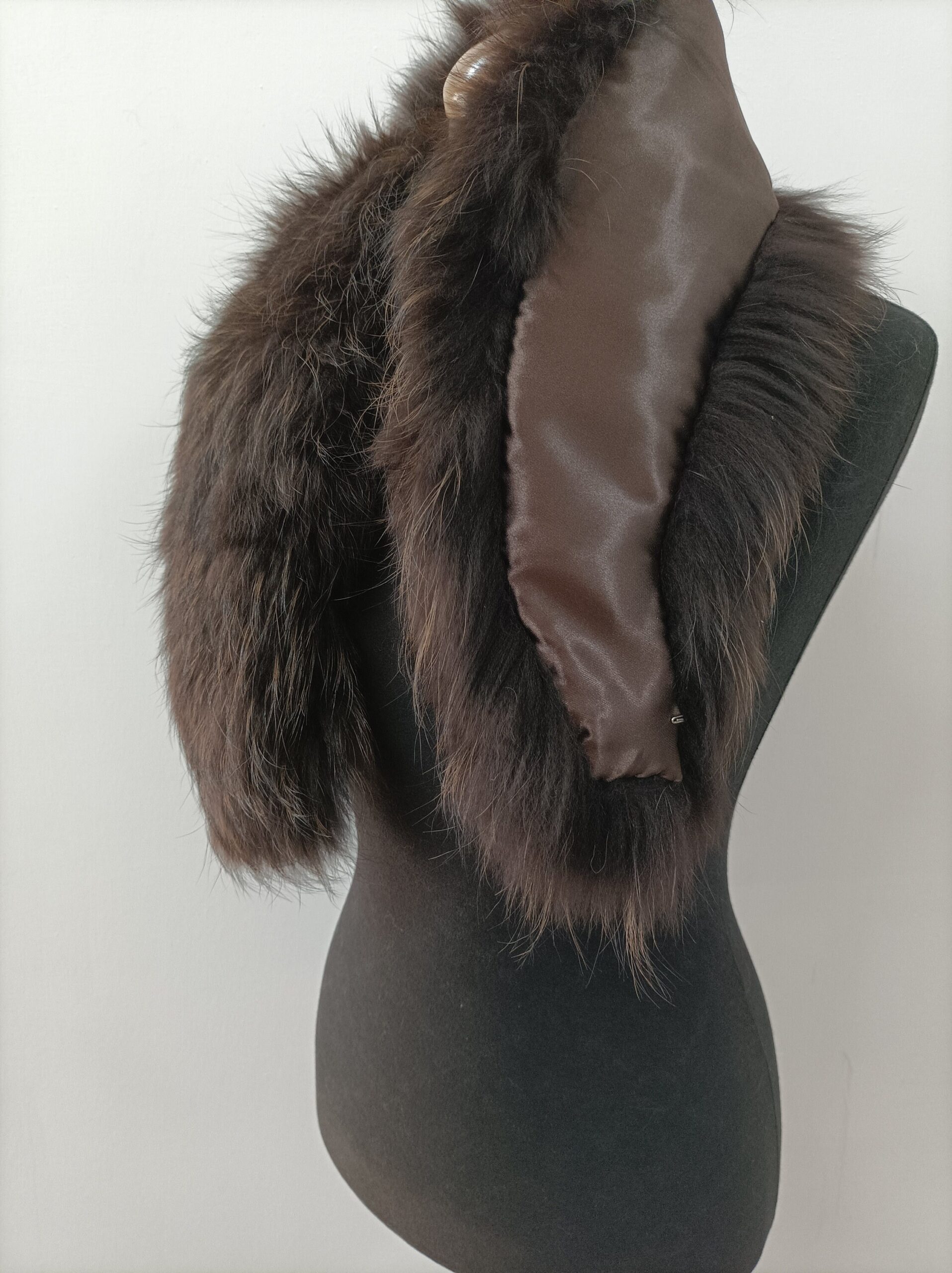 Finn Raccoon Fur Collar, Winter Coat Accessory, Brown - Image 2