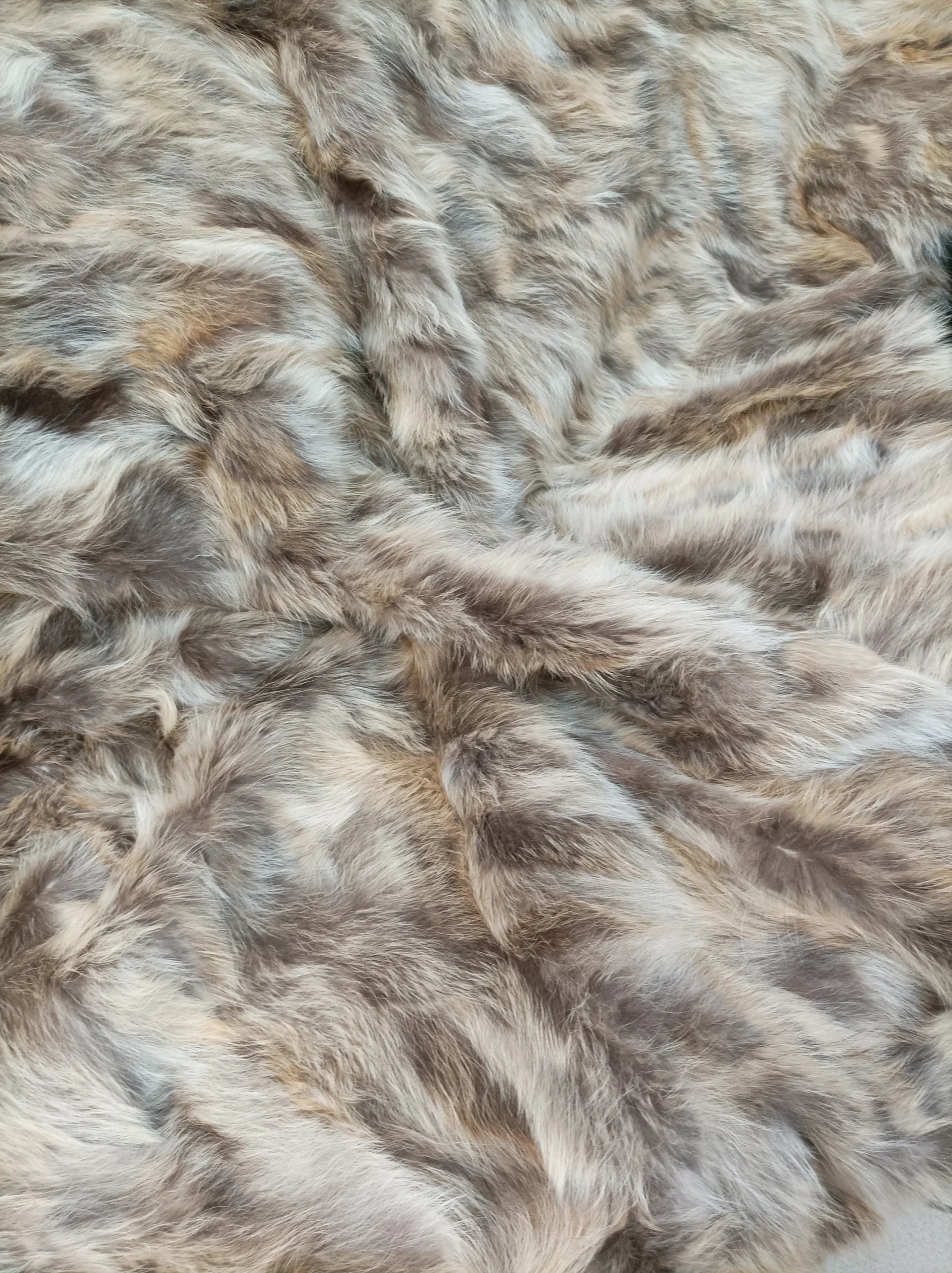 Real Finn racoonn fur blanket throw natural color, Home warmer - Image 2