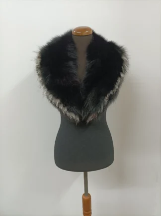 Black Fox Fur Collar: Winter Coat Accessory
