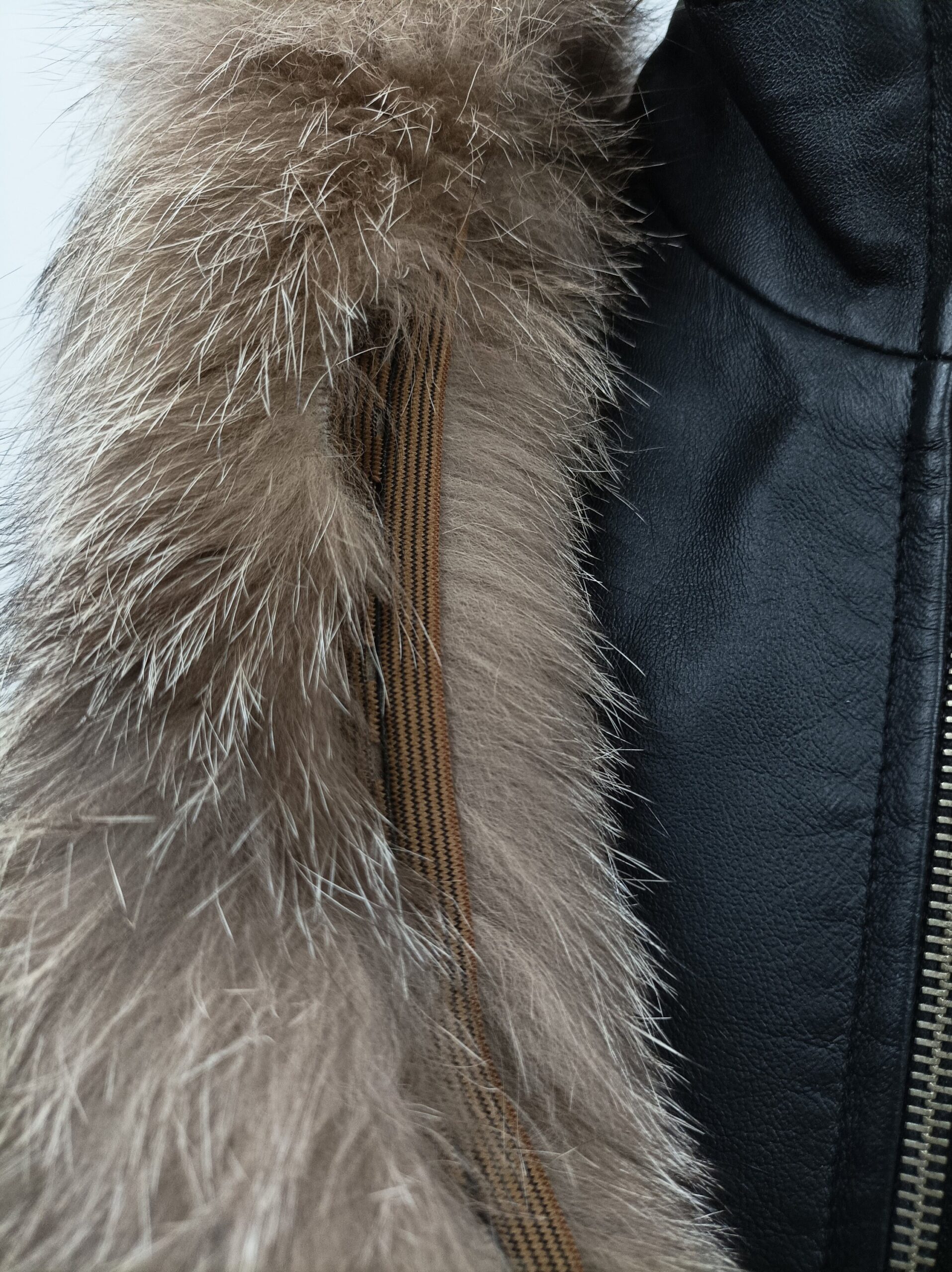 Real Fox Fur Hood Trim: Fur Scarf Collar (73cm) - Image 3