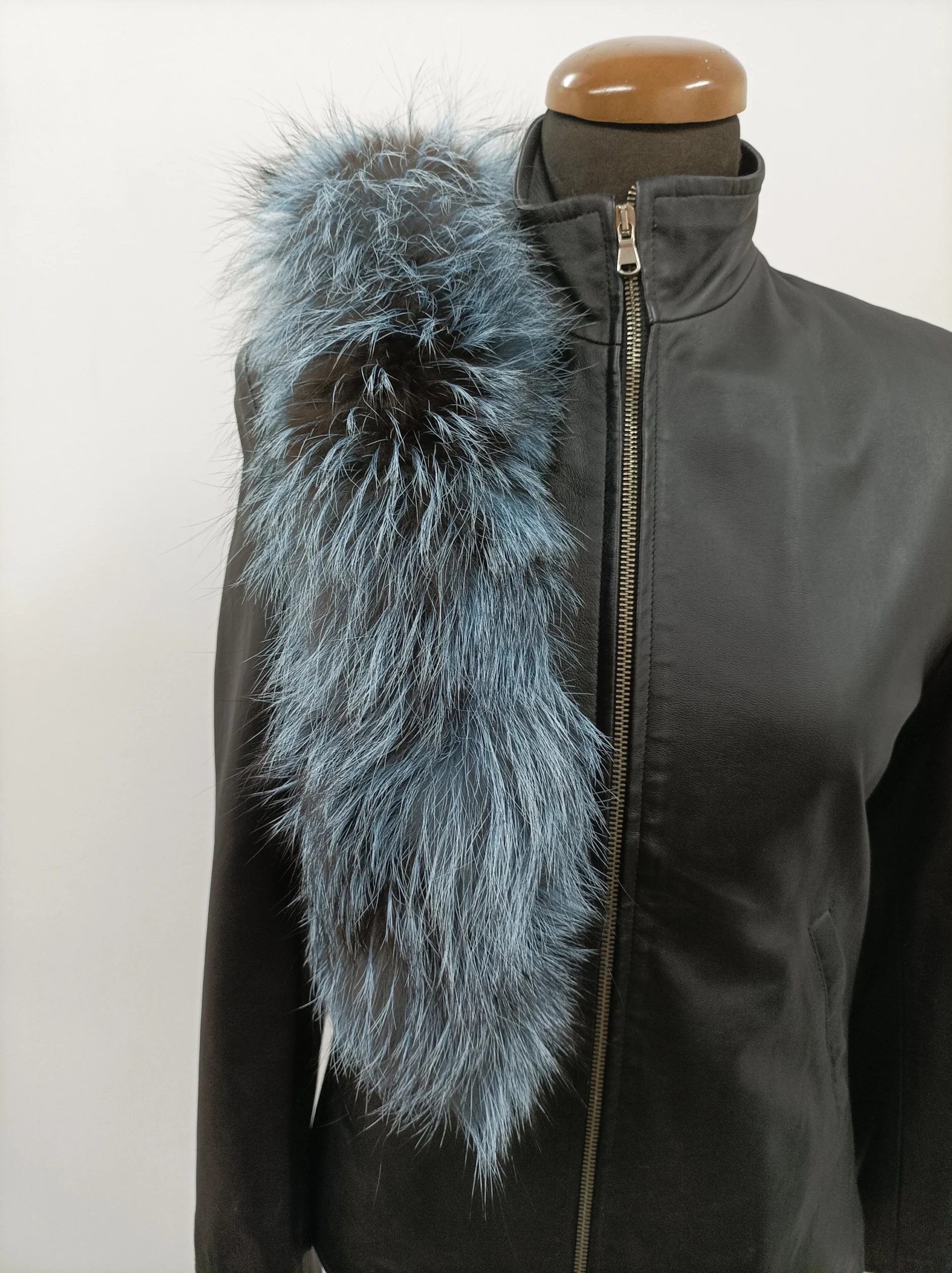 Real Fox Fur Hood Trim, Blue Fur Scarf Collar - Image 4