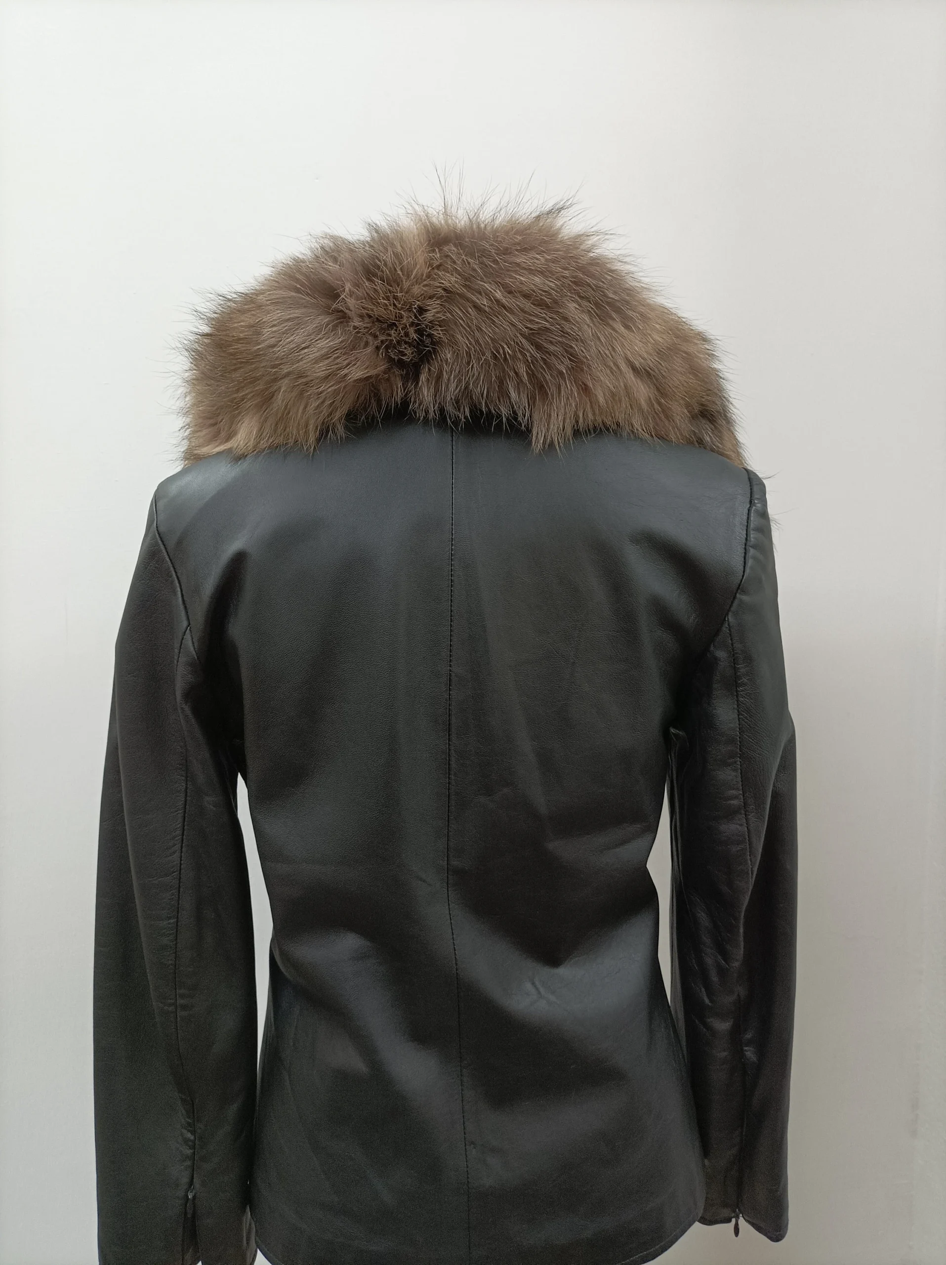 Real Fox Fur Hood Trim: Attachable Fur Collar Scarf - Image 2