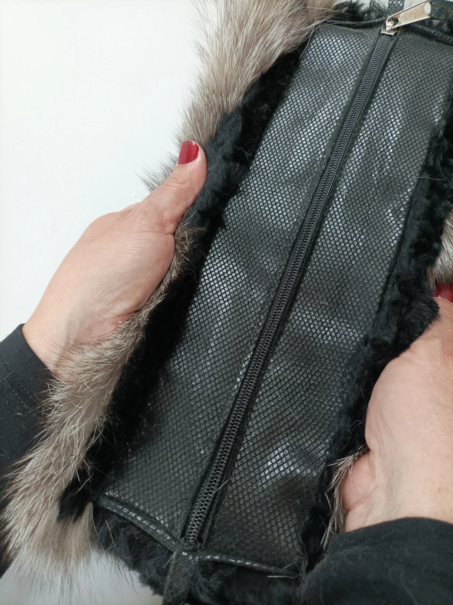 Real Silver Fox Fur Bag with Rex Rabbit Fur Sides - Image 5