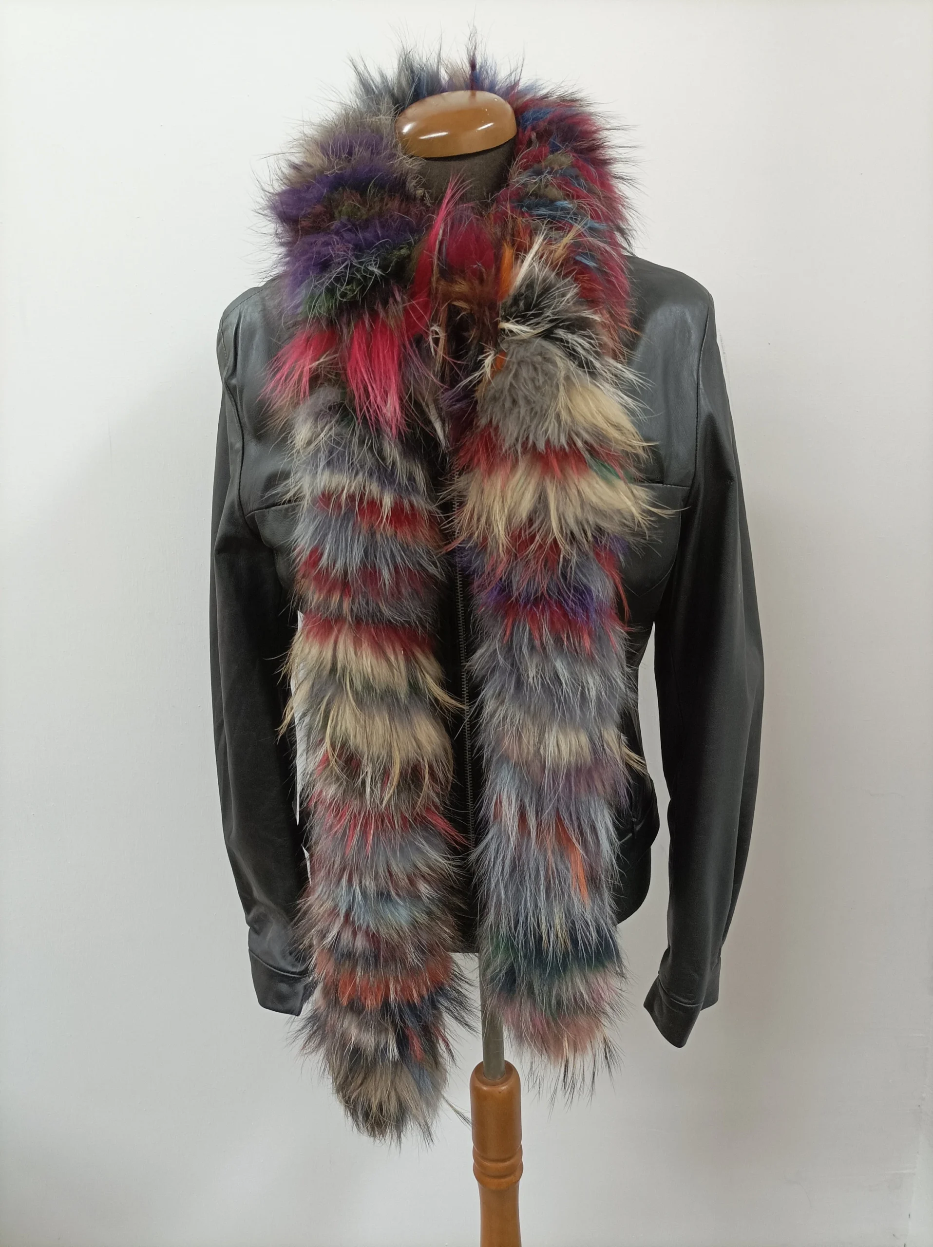 Fur Finn Raccoon multicolor long scarf fluffy and thick quality.