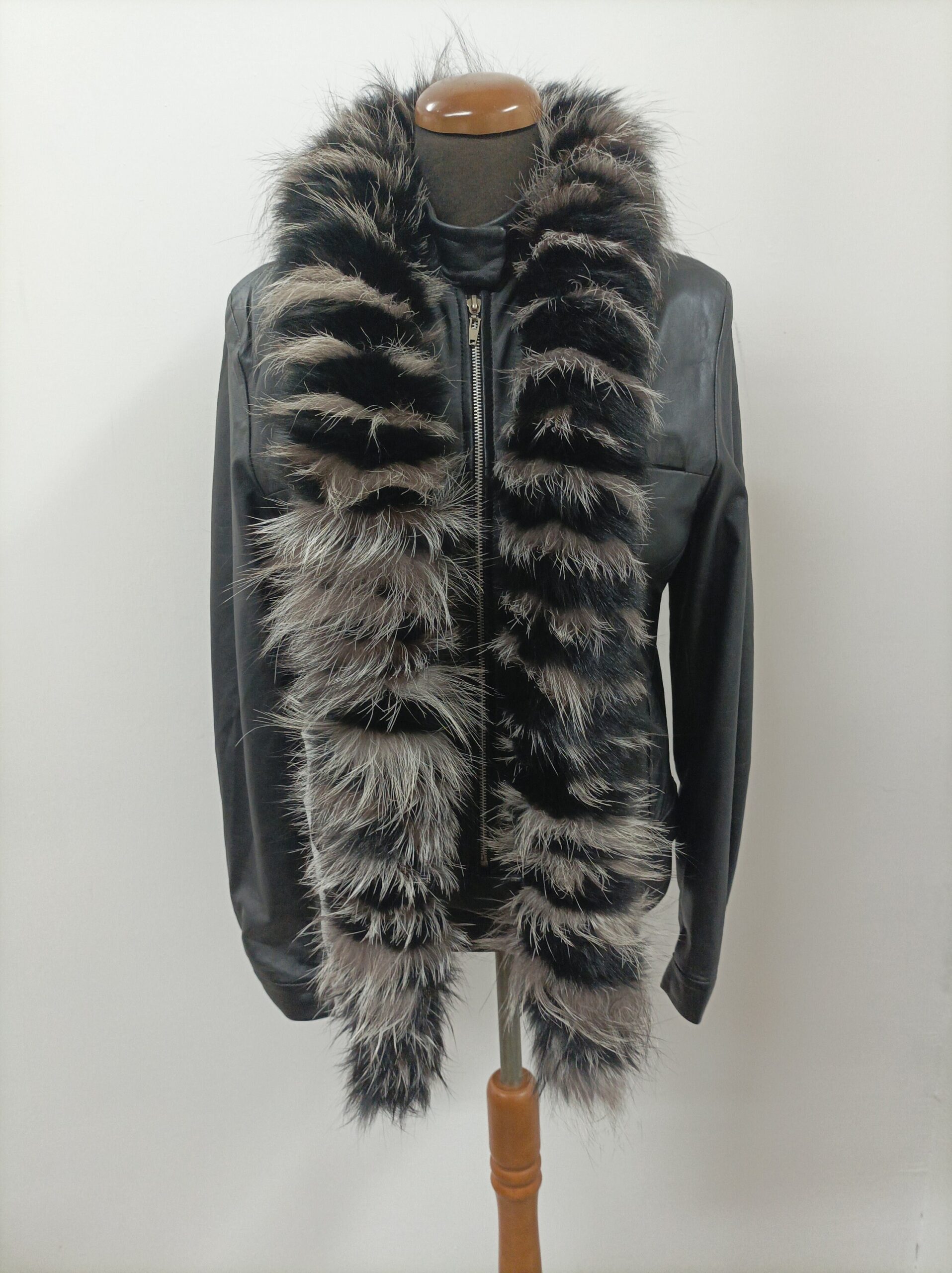 Silver & Black Fox Fur Scarf: Long, Fluffy, Warm Winter Shawl - Image 4
