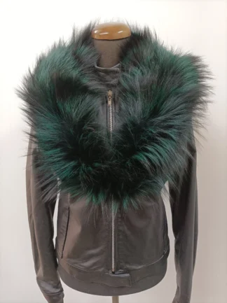 Green Fox Fur Collar: Winter Coat Accessory