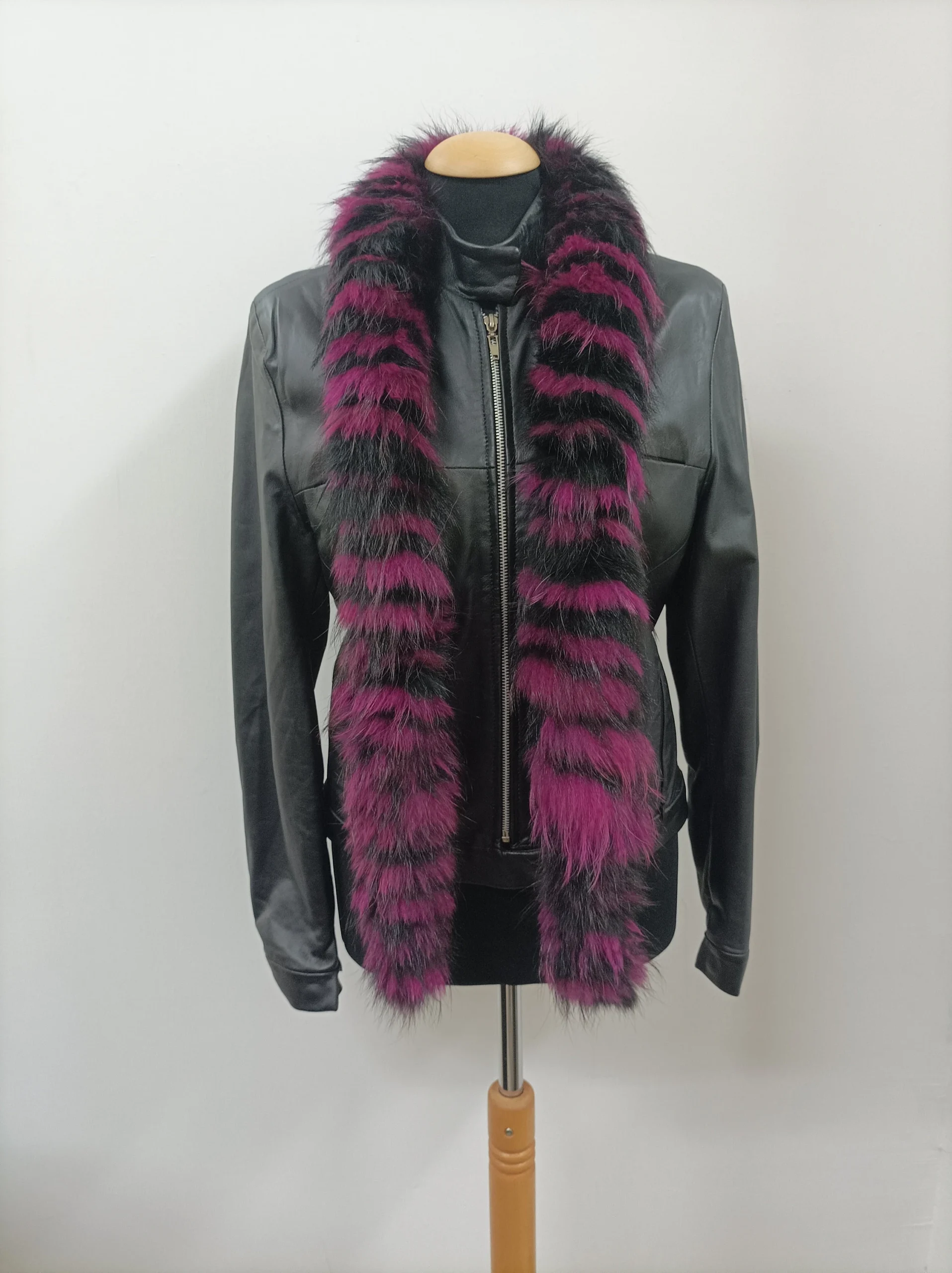 Fur Finn Raccoon multicolor long scarf fluffy and thick quality.