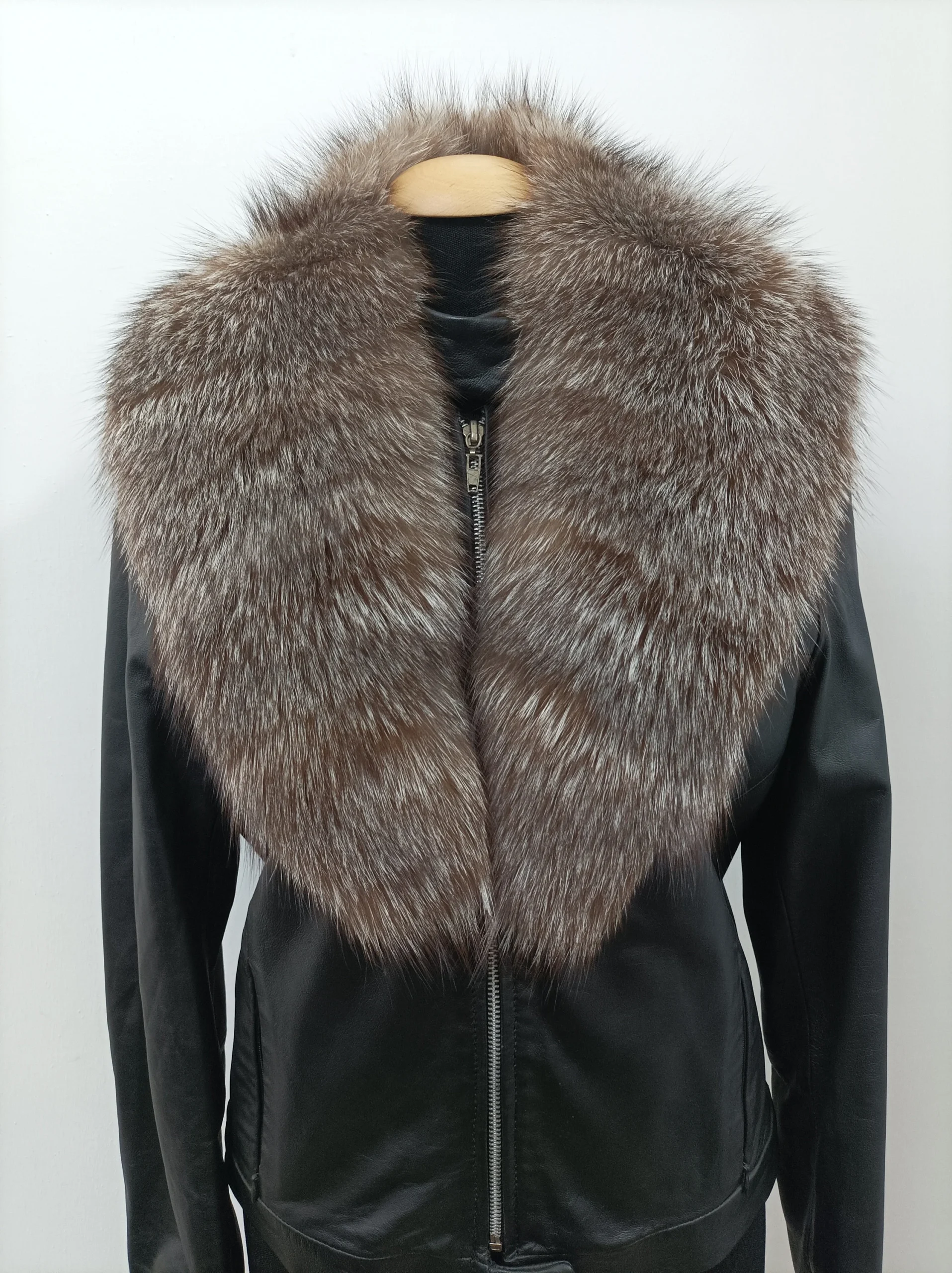 Fur collar, fox high quality fur collar , real fur scarf, coat winter accessories - Image 4