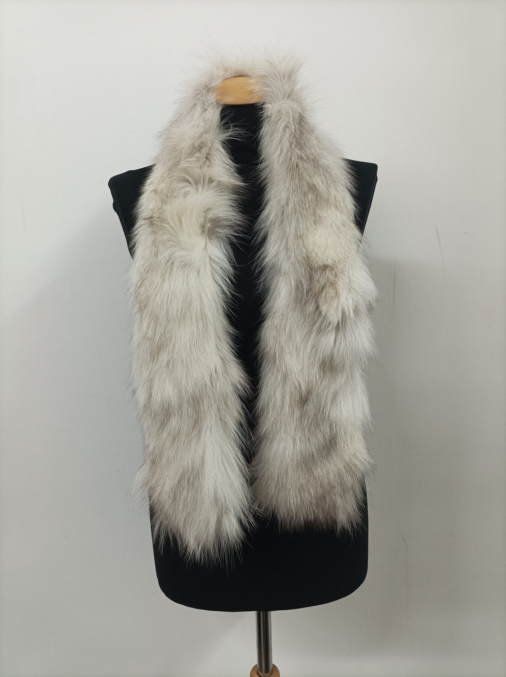 Fox Fur Scarf: Unisex Winter Neck Warmer - Image 2