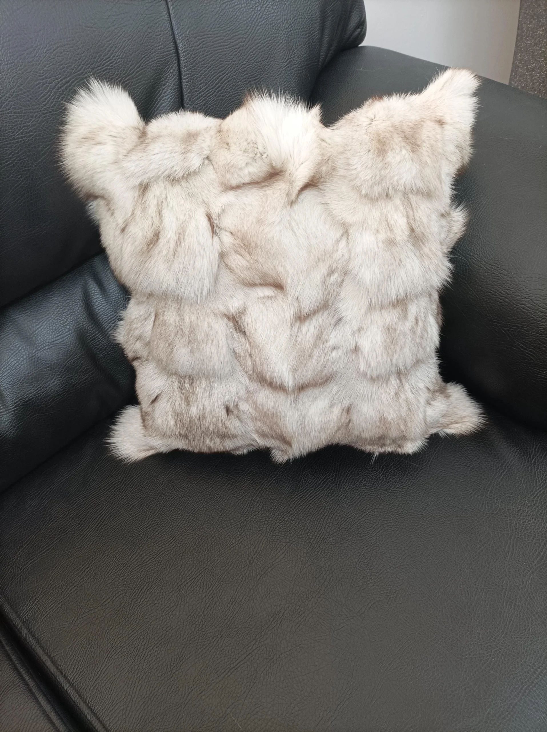 Real fox fur pillow ,natural color, Home warmer