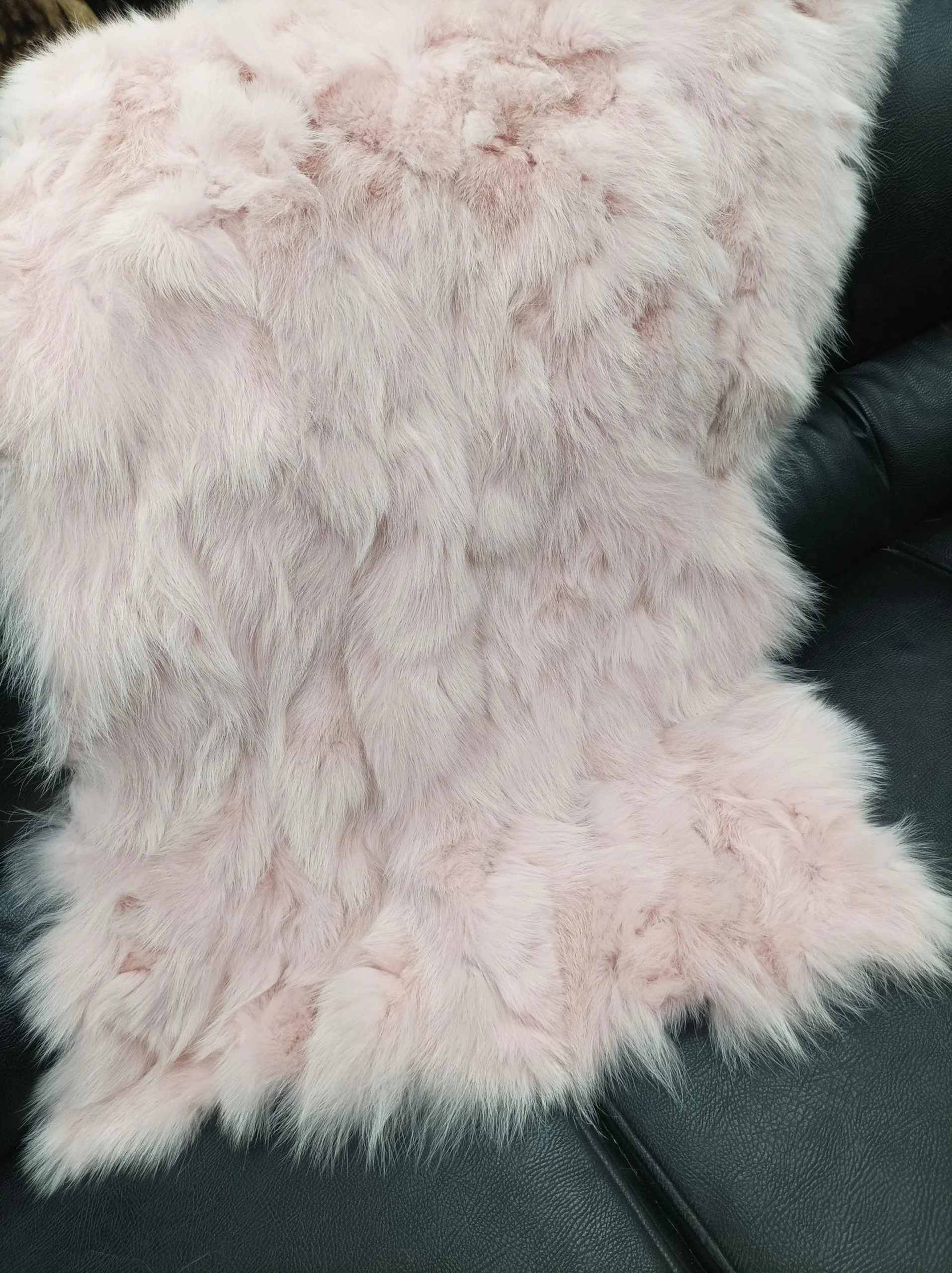 Real Fox fur blanket throw, Pink color, Home warmer - Image 2
