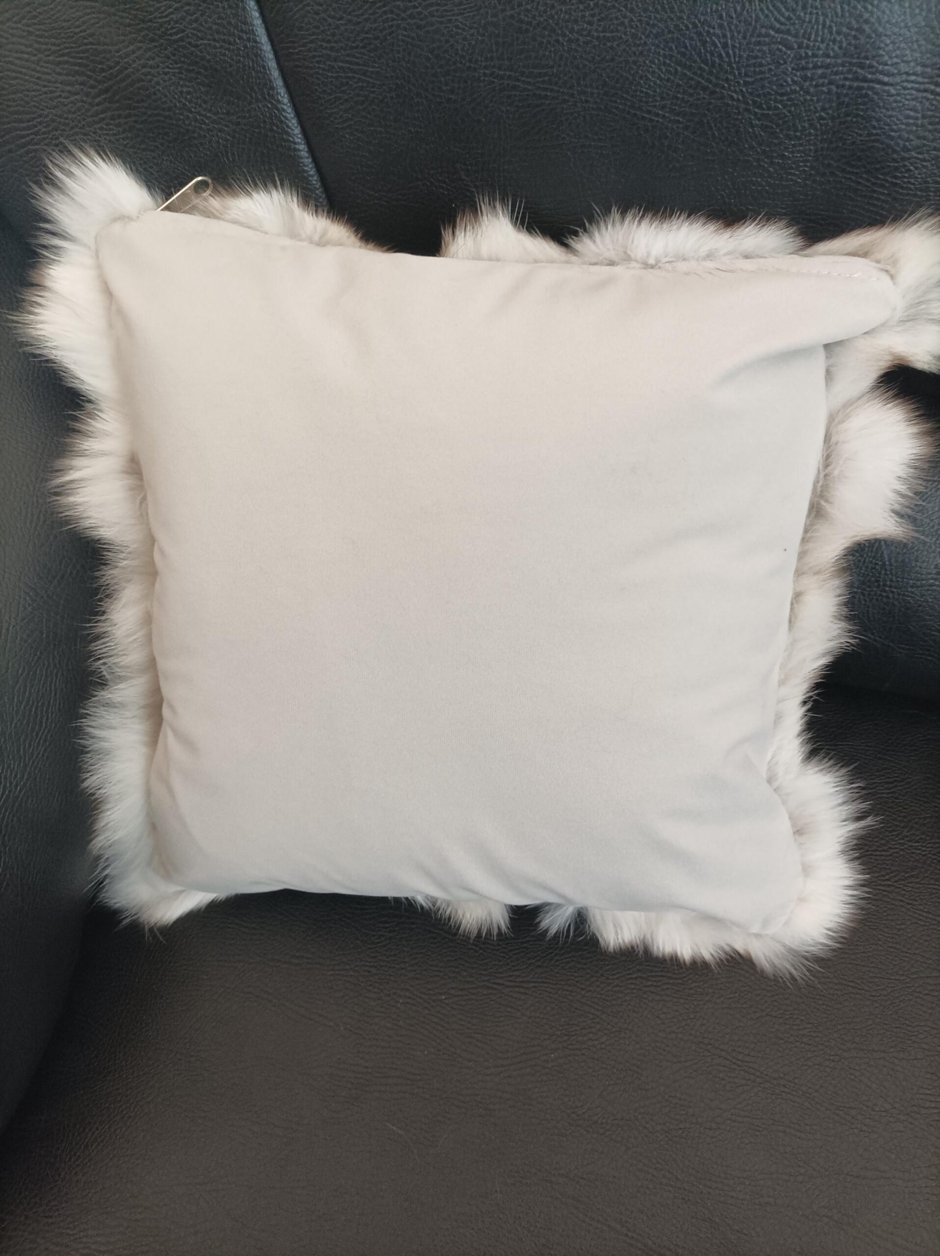 Real fox fur pillow ,natural color, Home warmer - Image 5
