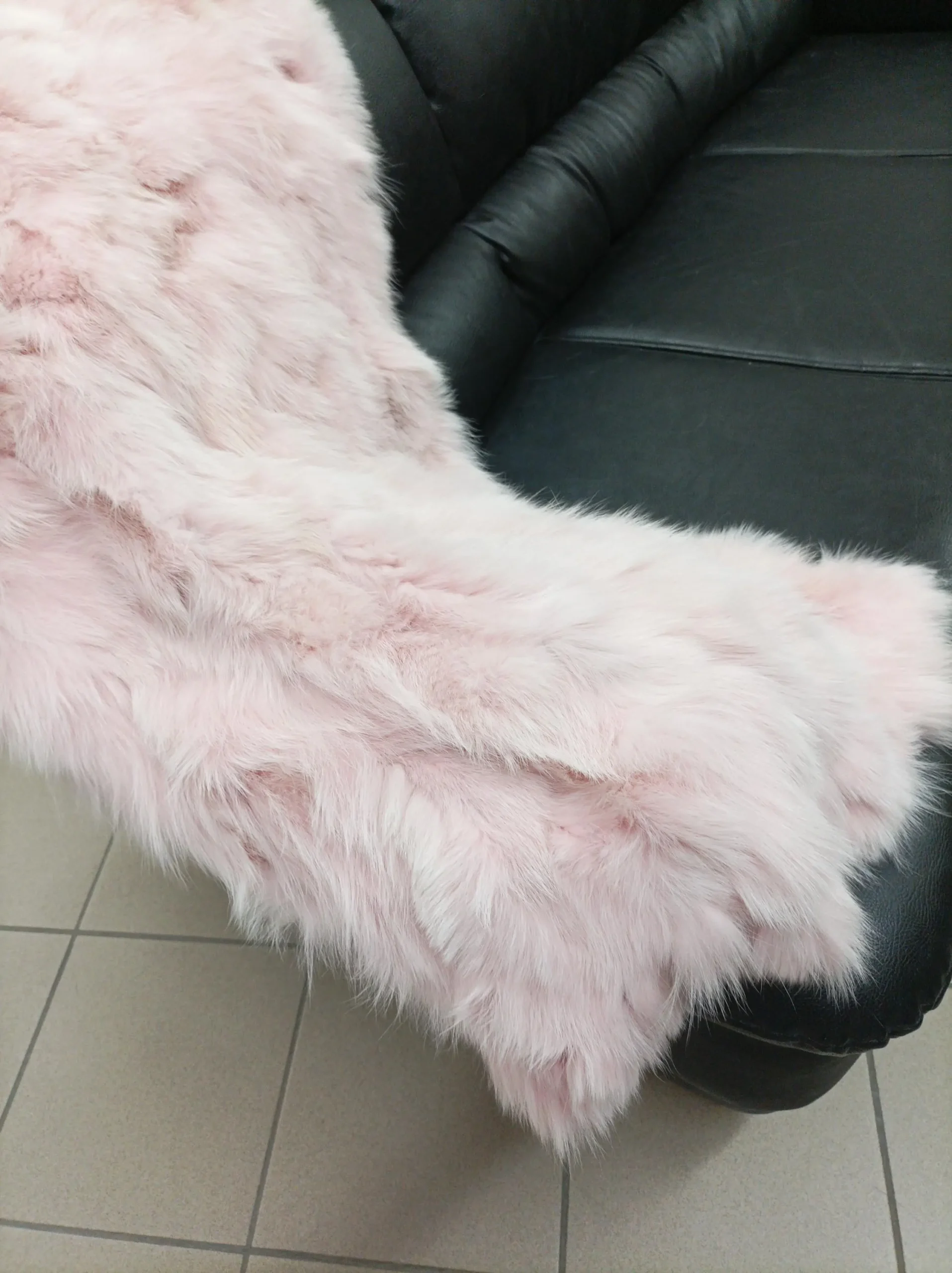 Real Fox fur blanket throw, Pink color, Home warmer - Image 3