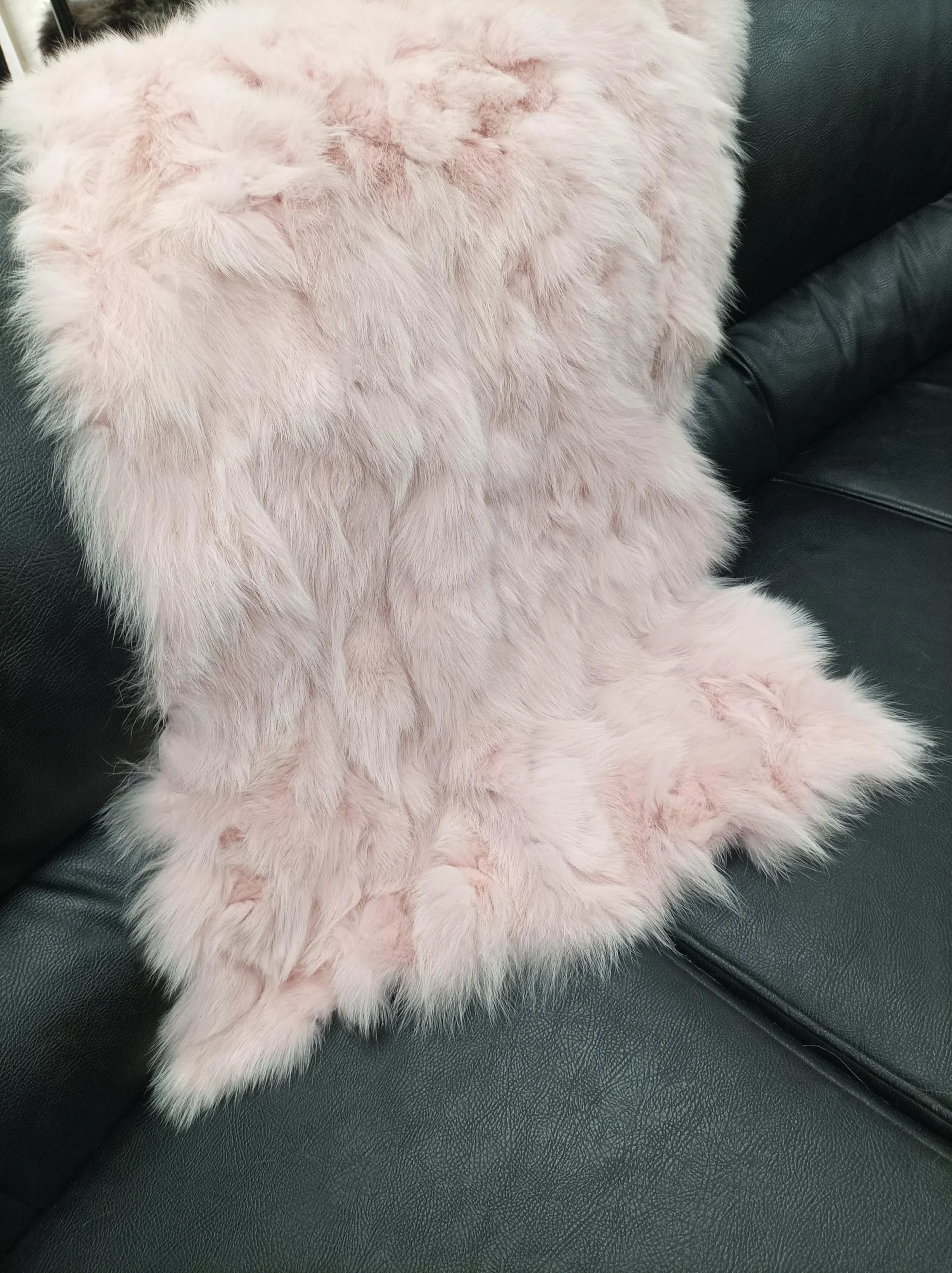 Real Fox fur blanket throw, Pink color, Home warmer - Image 4