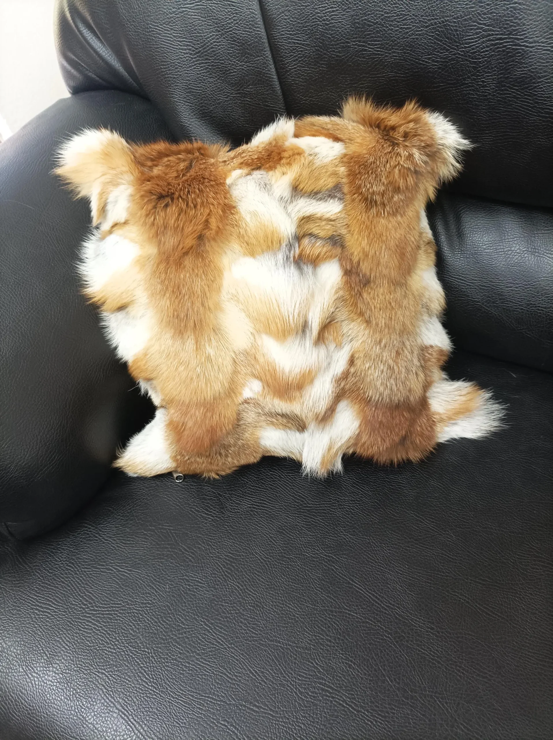 Real fox fur pillow ,natural color, Home warmer - Image 2