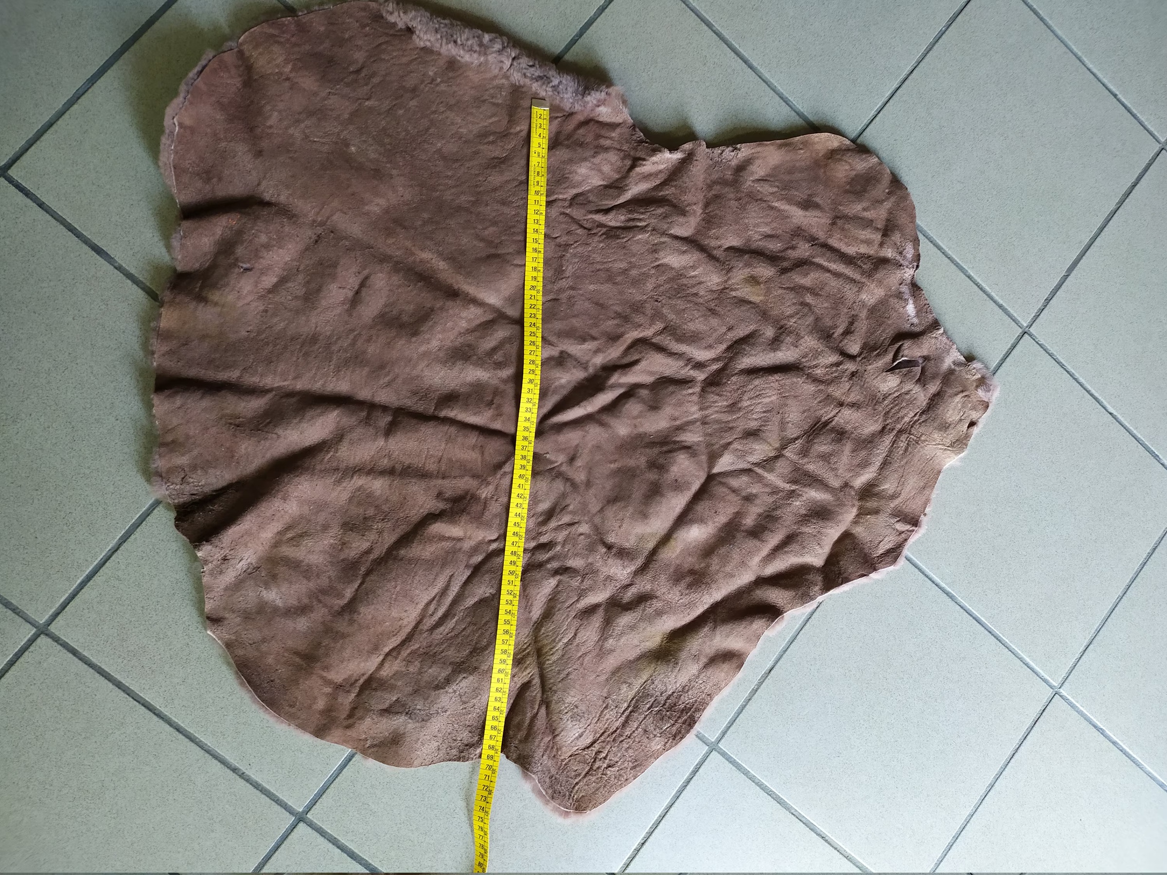 Real Muton fur skin, soft fur for floor rug. - Image 3