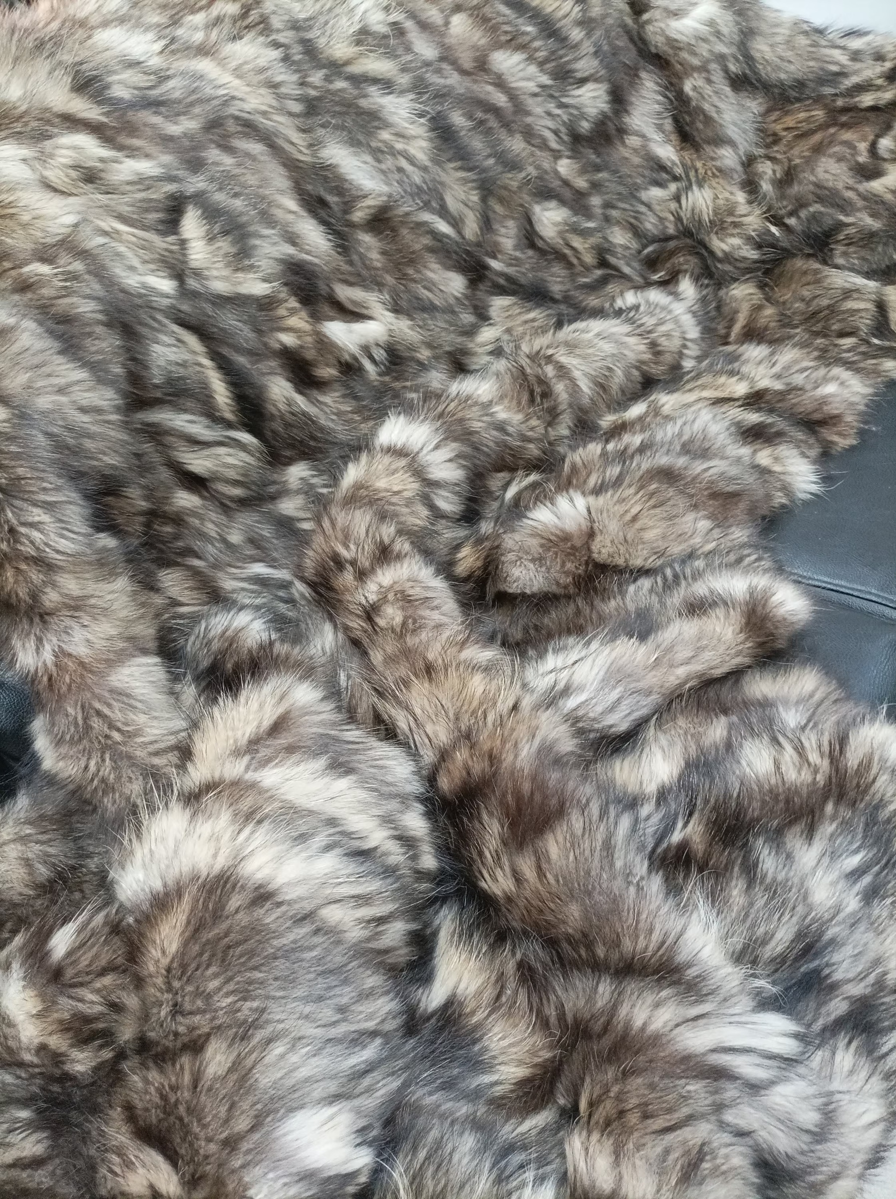 Real Finn racoonn fur blanket throw natural color, Home warmer - Image 3