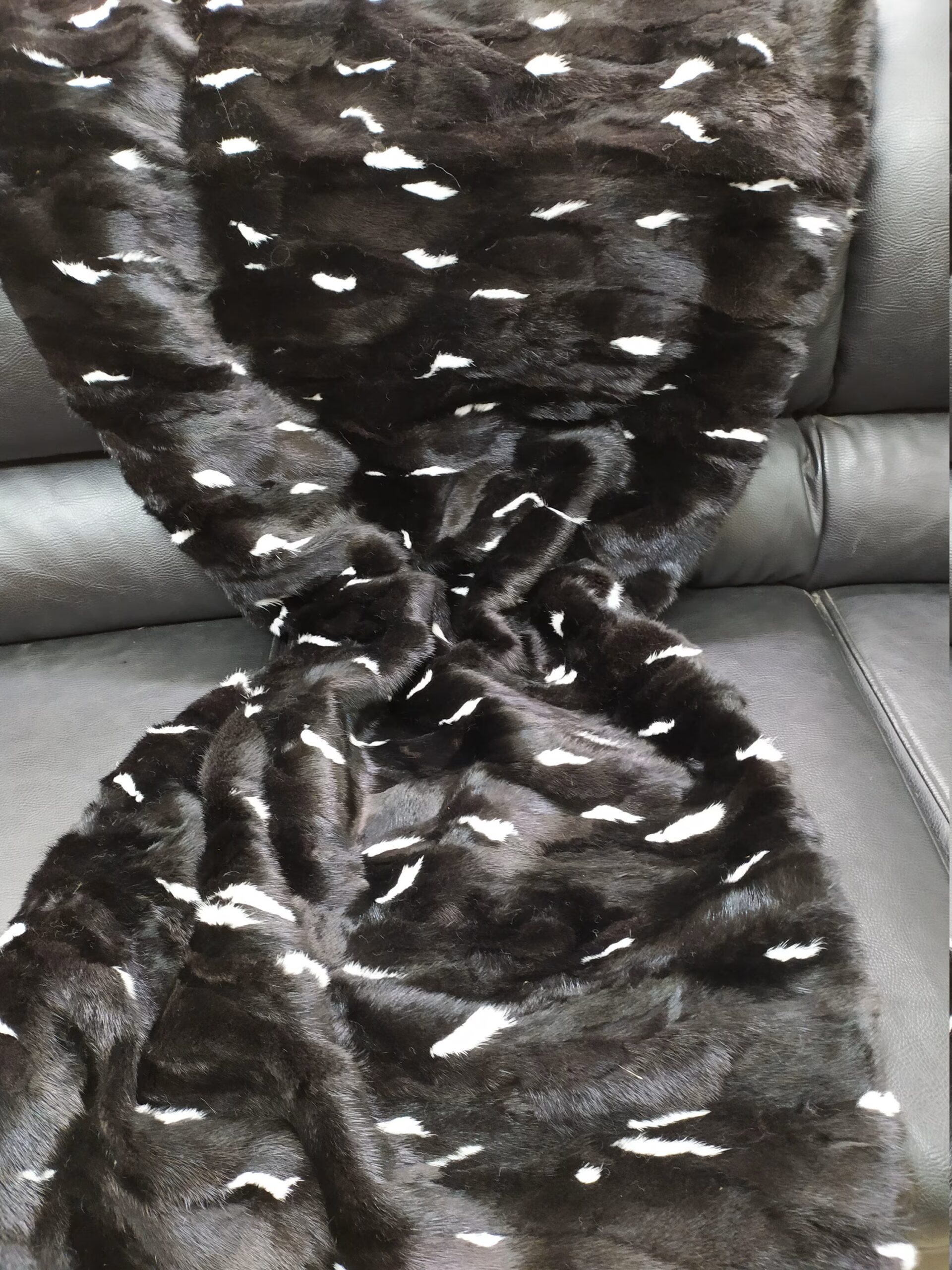 Real Mink fur blanket throw Black & White color, Home warmer - Image 2