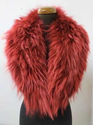 Red Finn Raccoon Fur Collar: Winter Coat Accessory