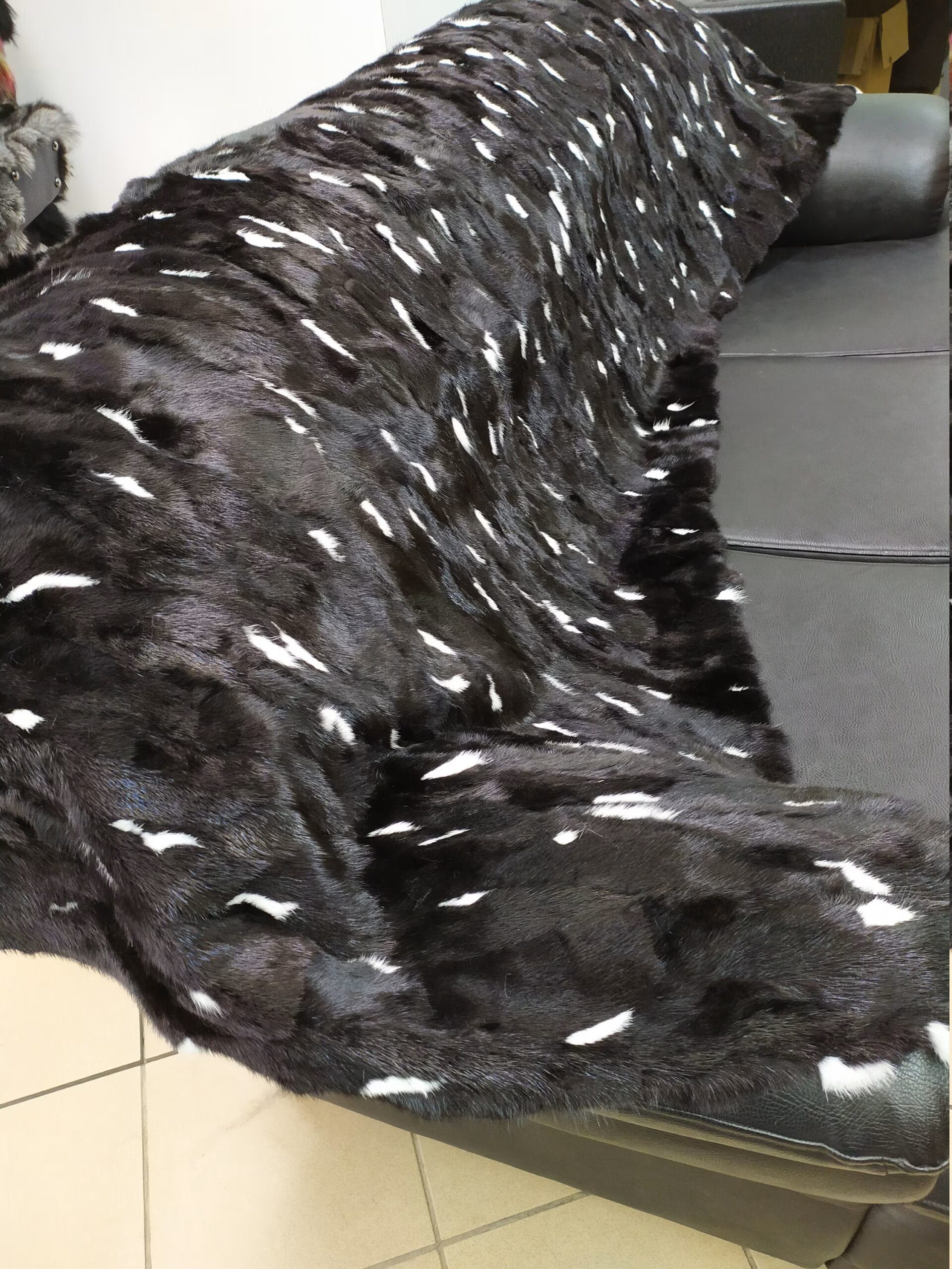 Real Mink fur blanket throw Black & White color, Home warmer - Image 3