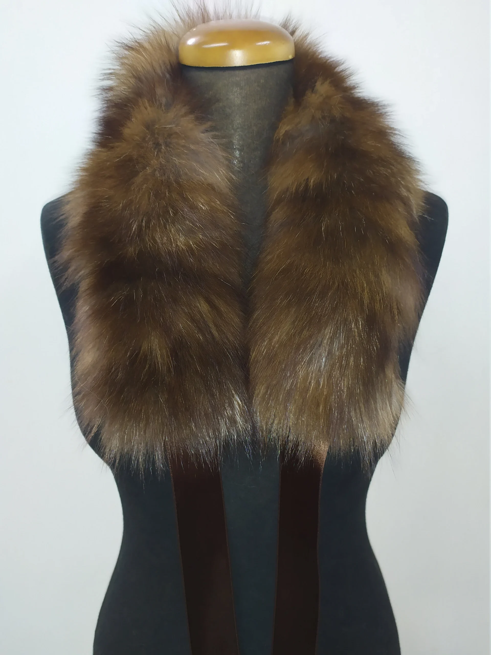 Brown Fox Fur Collar: Winter Coat Accessory (70cm)