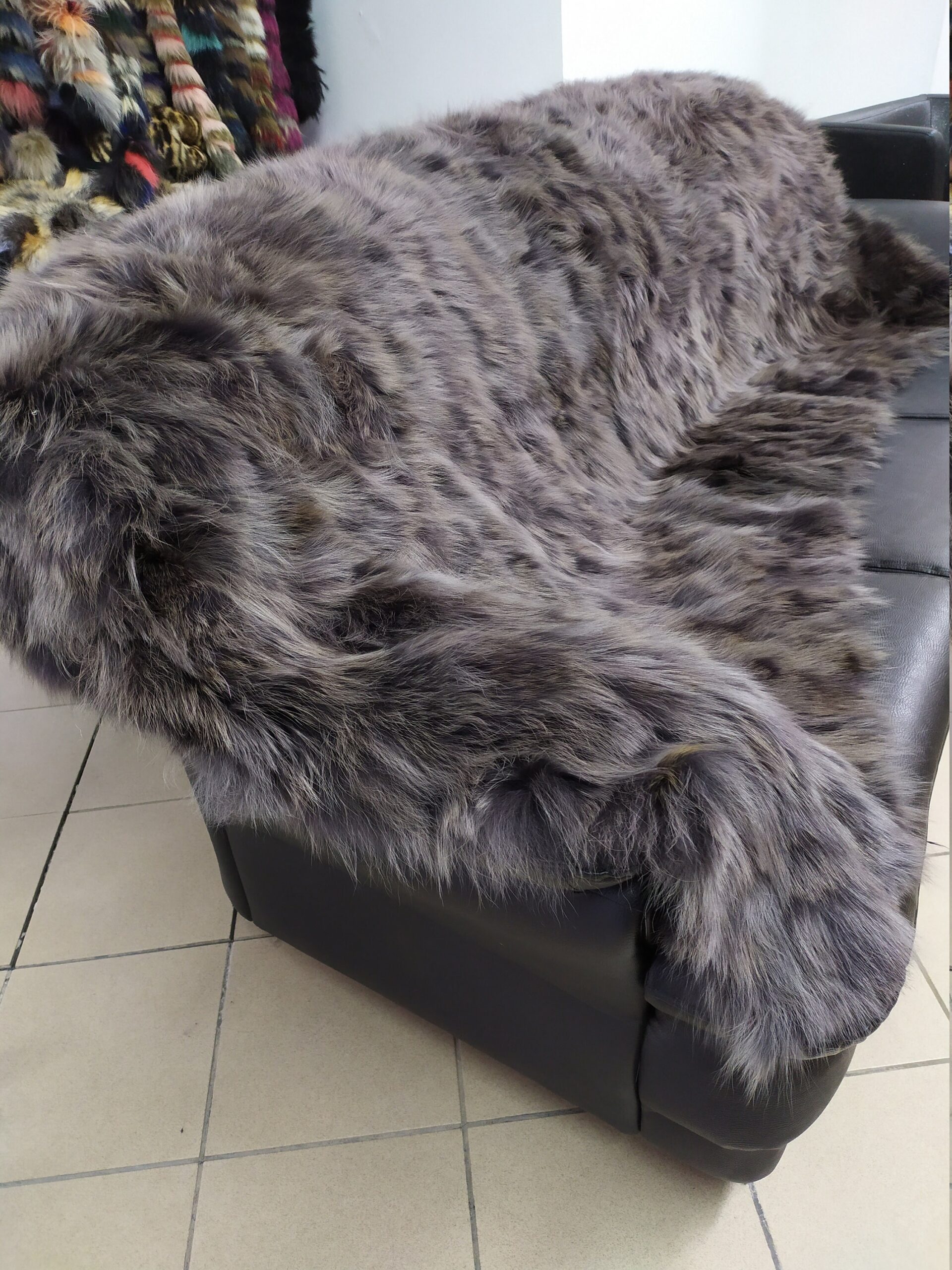 Real Coyote fur blanket throw Dark gray color, Home warmer - Image 3