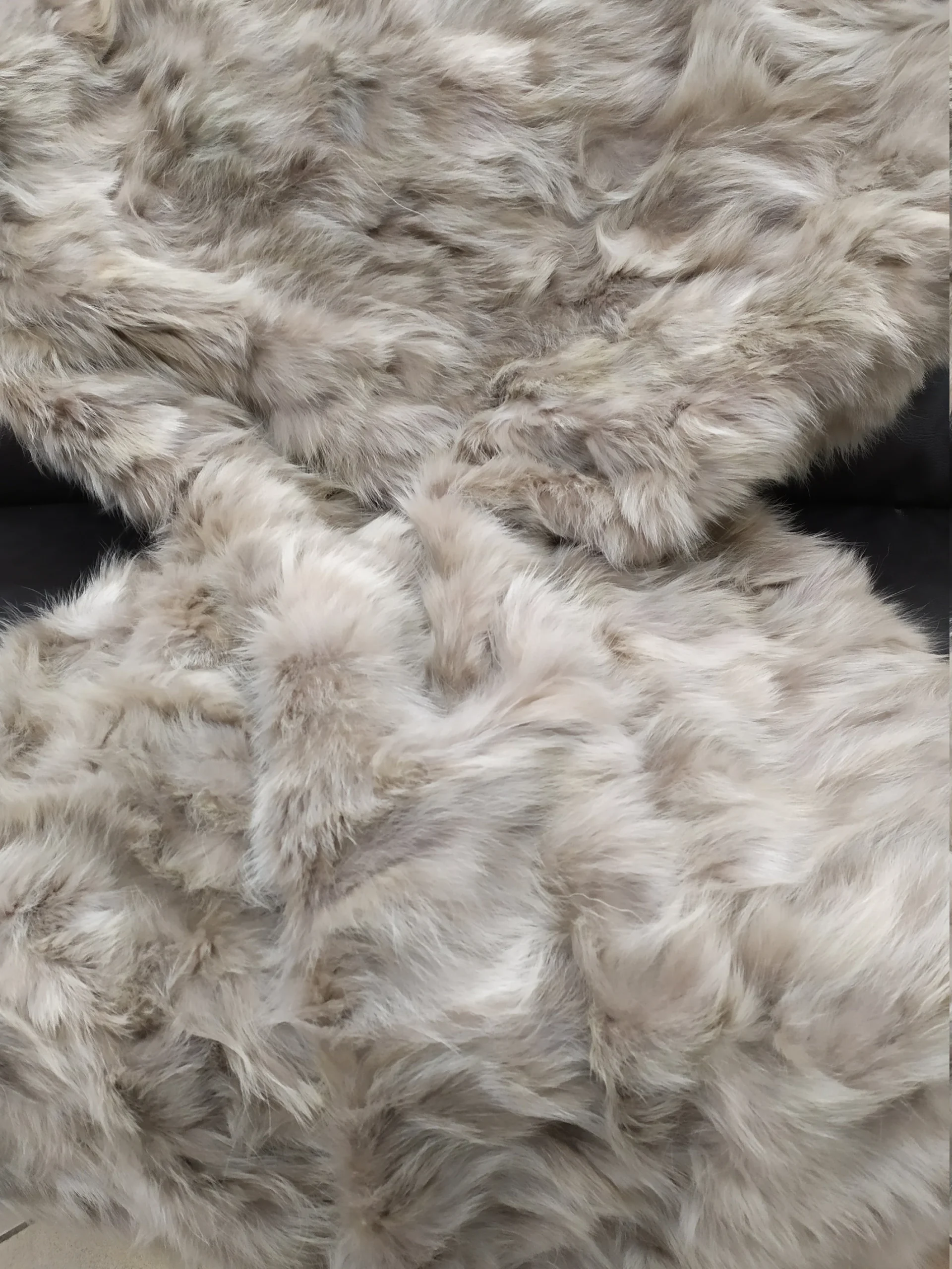 Real Finn Raccoon fur blanket throw light beige color, Home warmer - Image 2