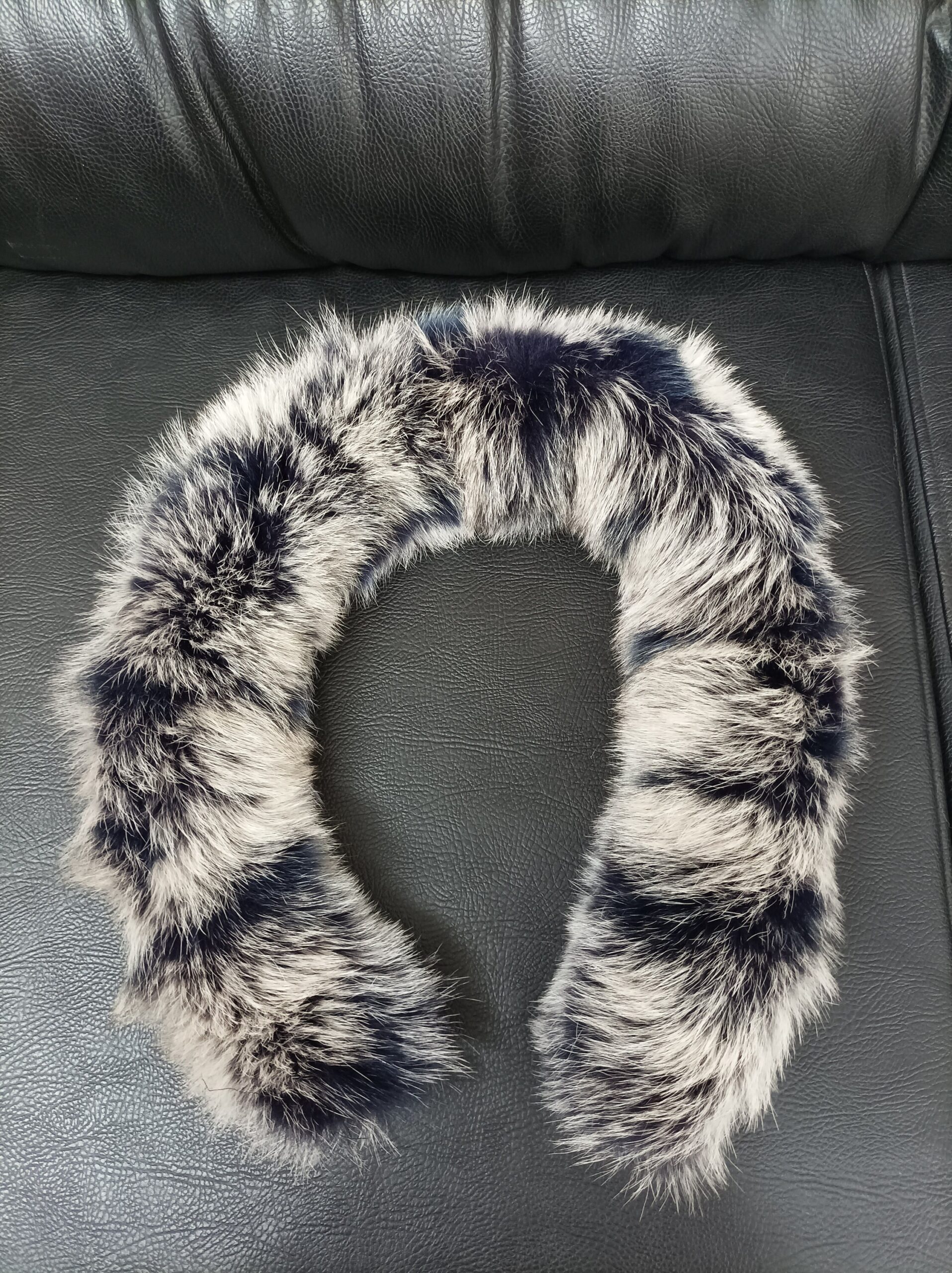Fur hood trim, real fox hood trim, fur collar, blue & white color, fox fur hood trim, fur scarf - Image 4