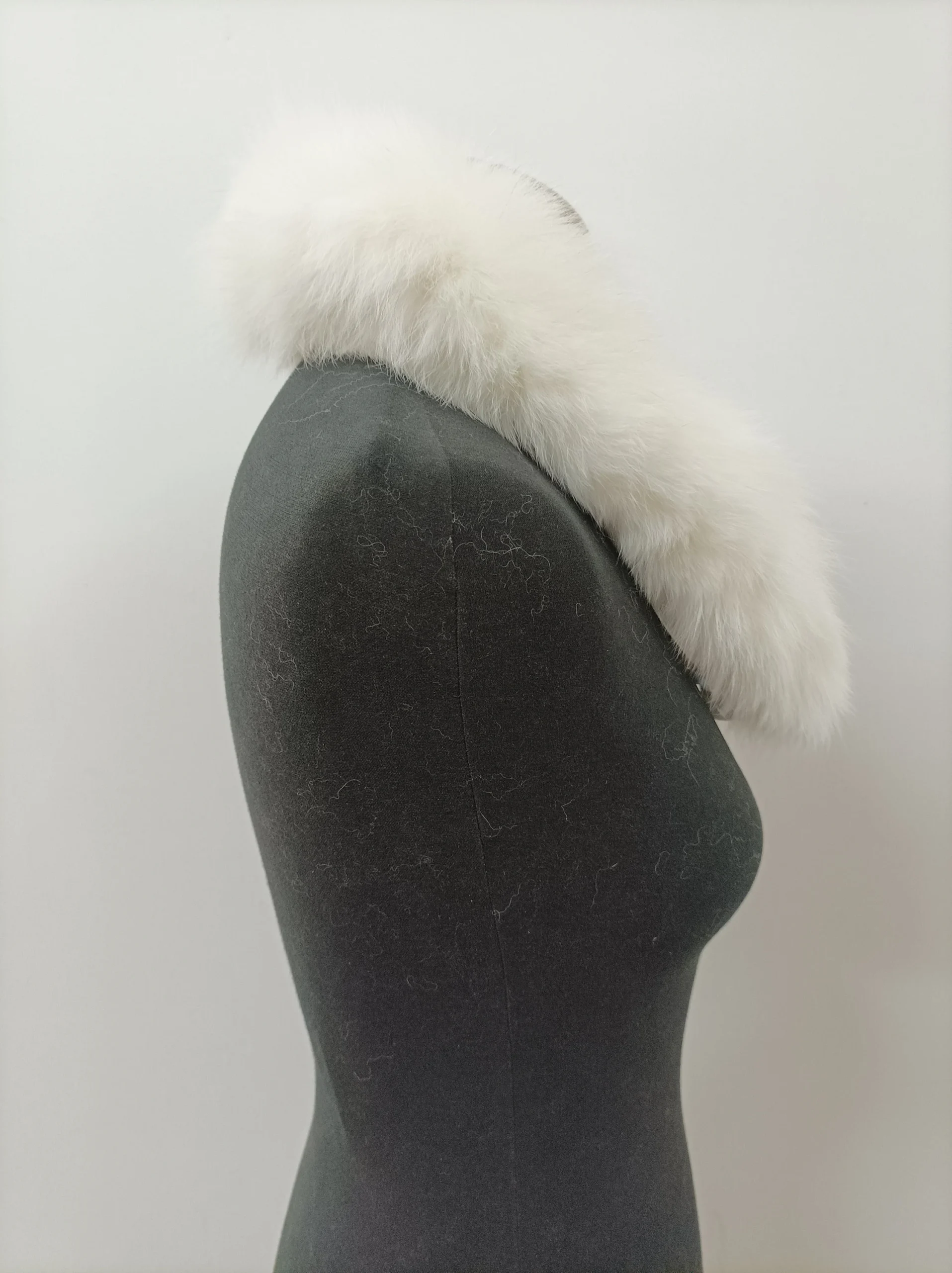 Fur hood trim, real fox hood trim, fur collar, white color, fox fur hood trim, fur scarf. - Image 2