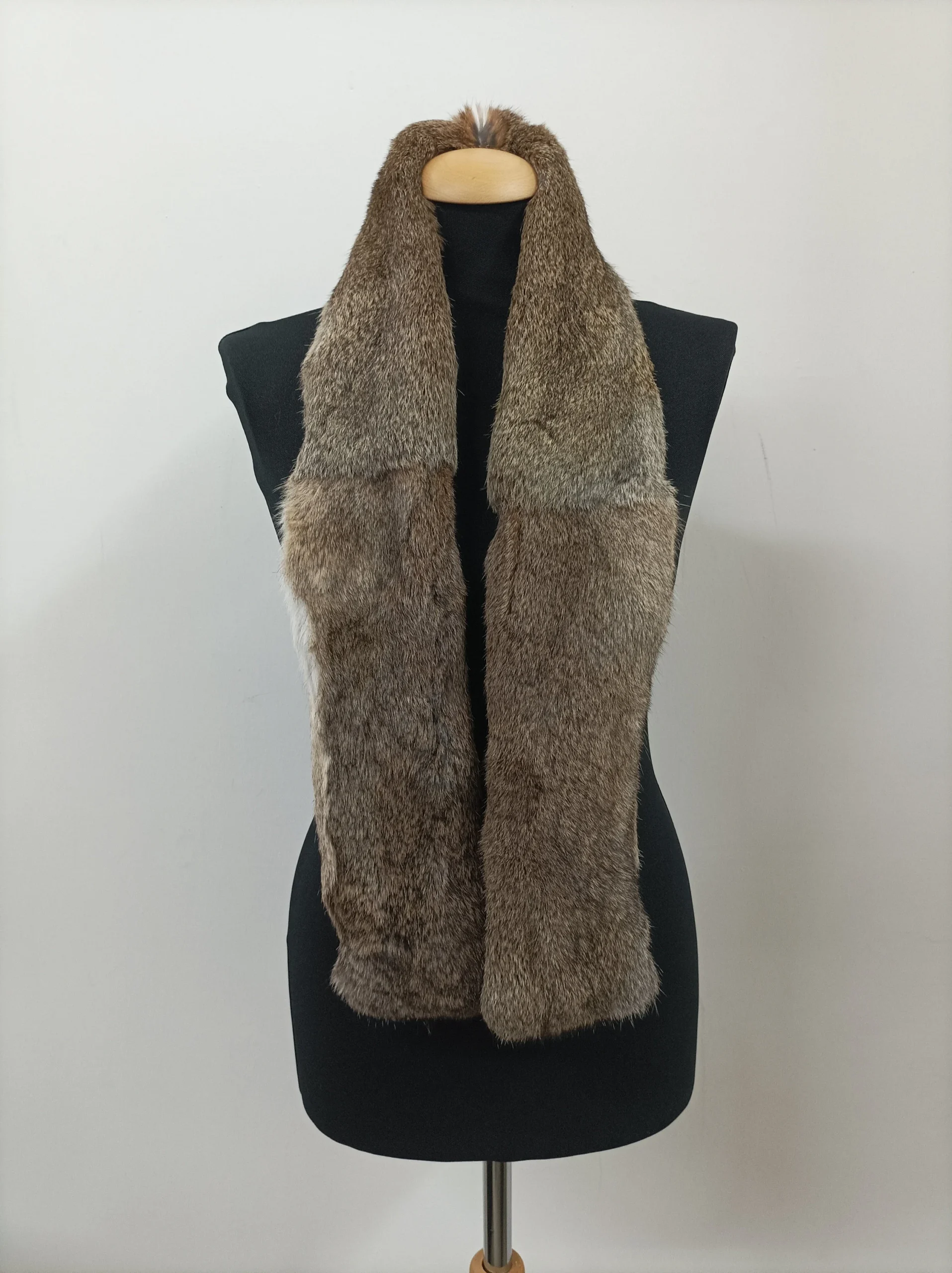 Natural Rabbit Fur Scarf: Unisex Winter Accessory