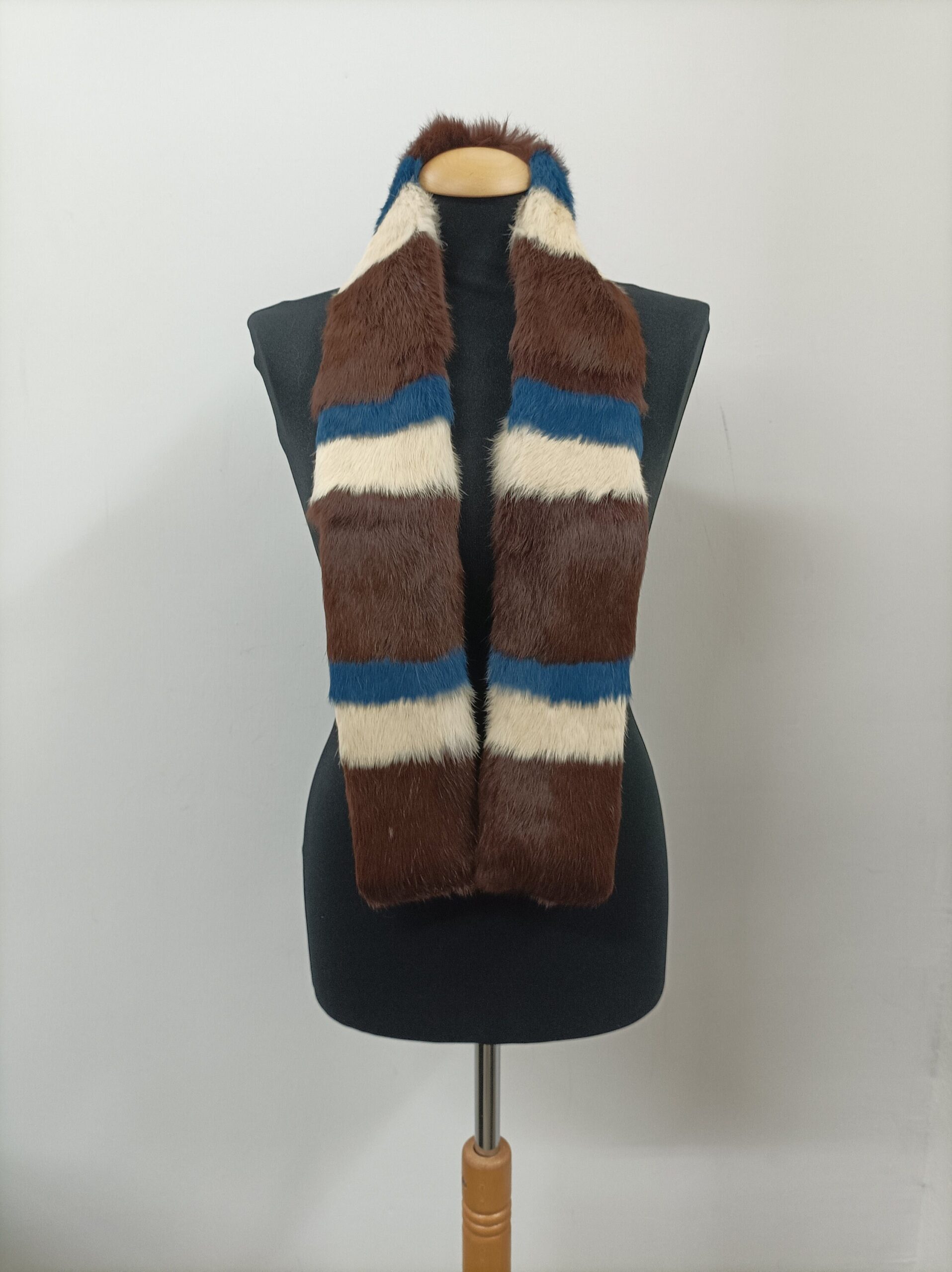 Rabbit Fur Scarf: Unisex Winter Warm Accessory - Image 2