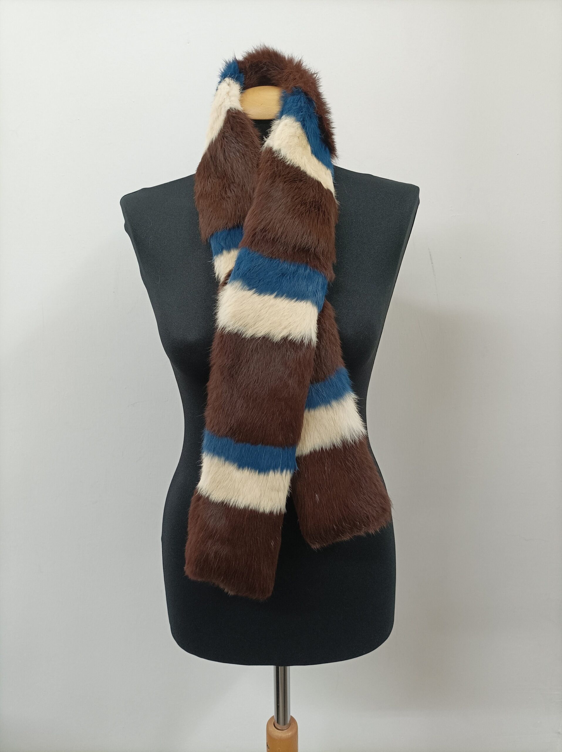 Rabbit Fur Scarf: Unisex Winter Warm Accessory - Image 4