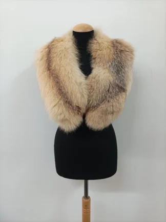 Long Fox Fur Collar: Winter Coat Accessory